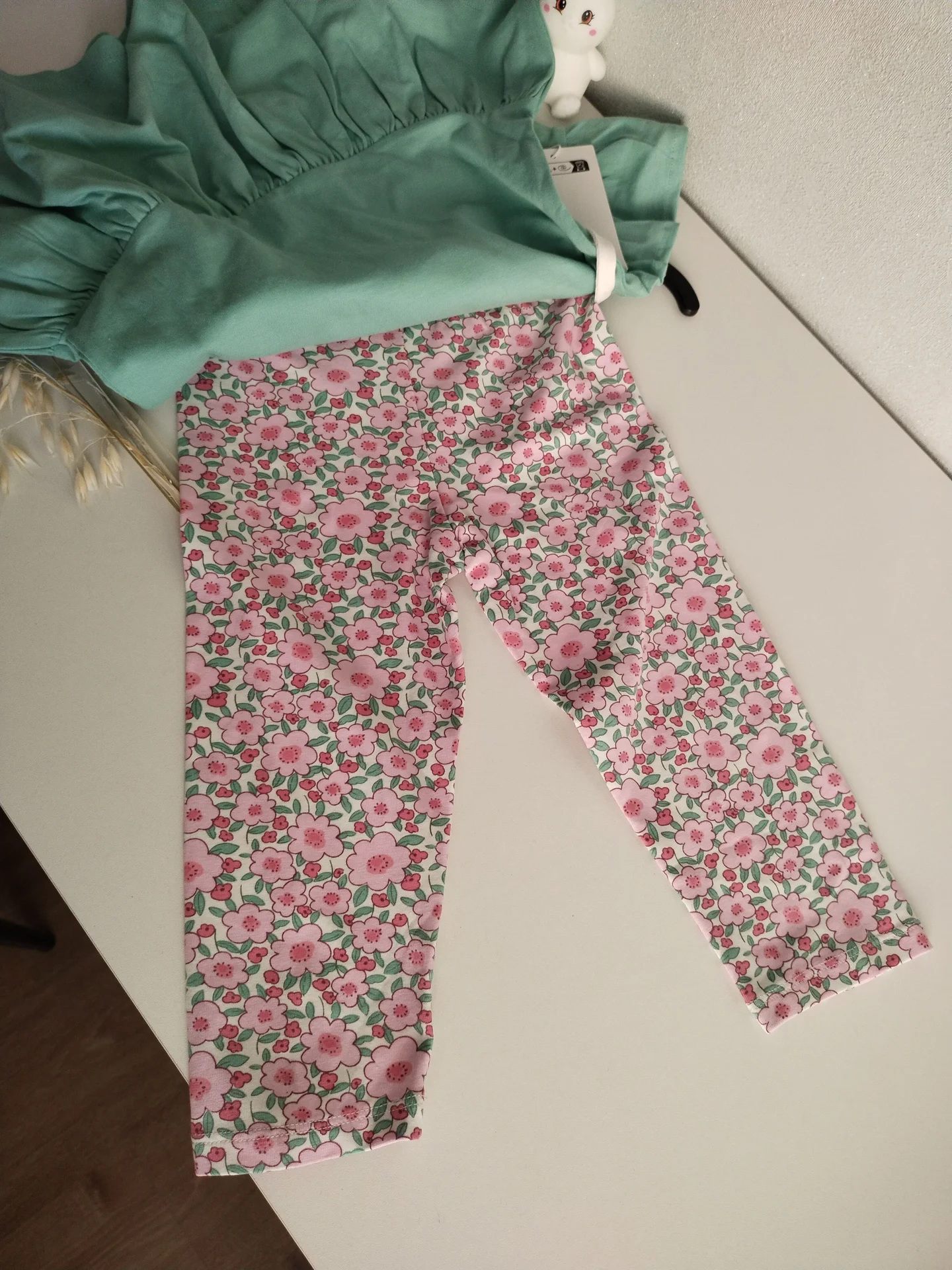 Костюм на девочку с сумочкой H&M 110;104 - миниатюра 5