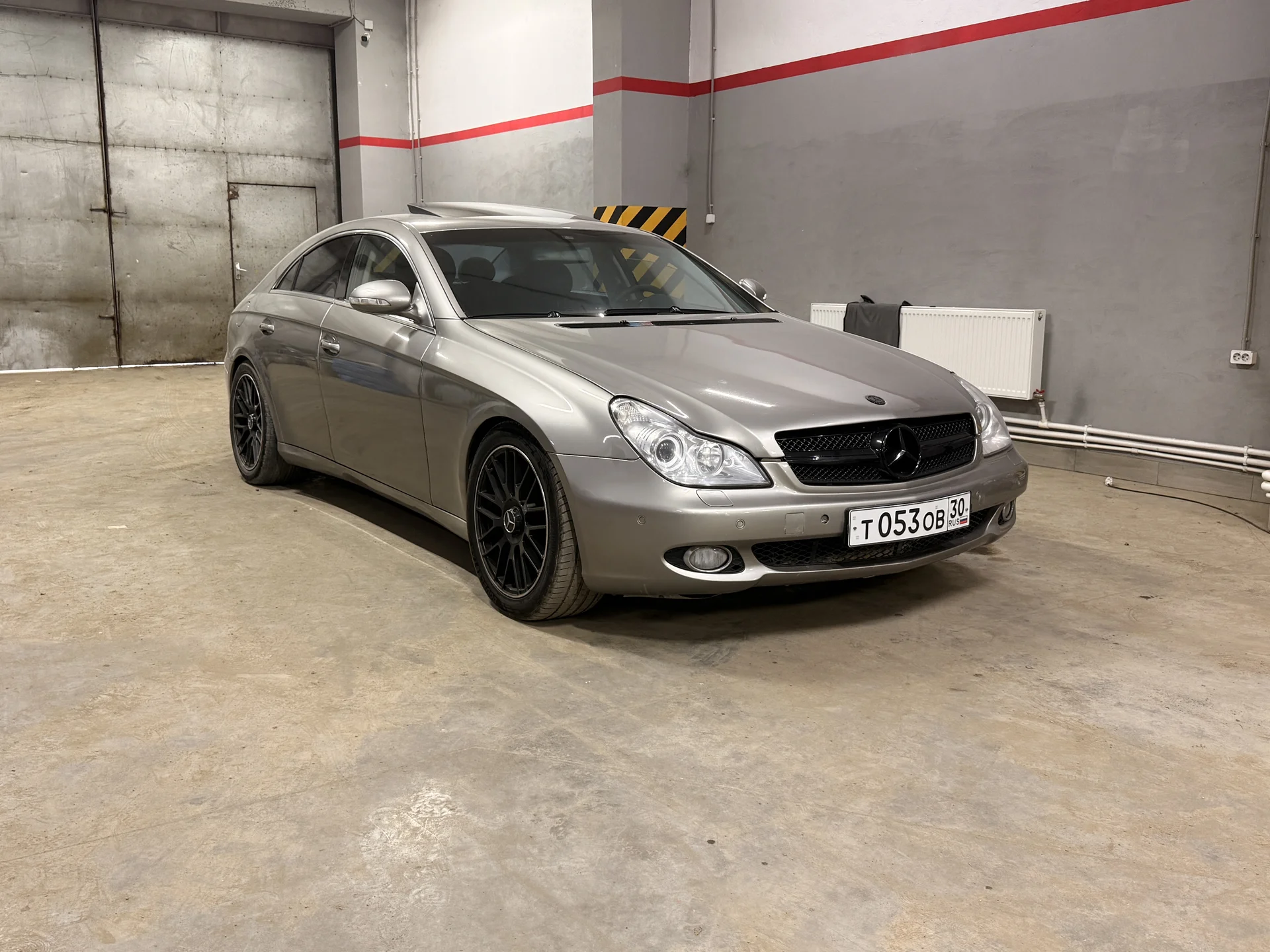 Mercedes CLS W219 (банан)
