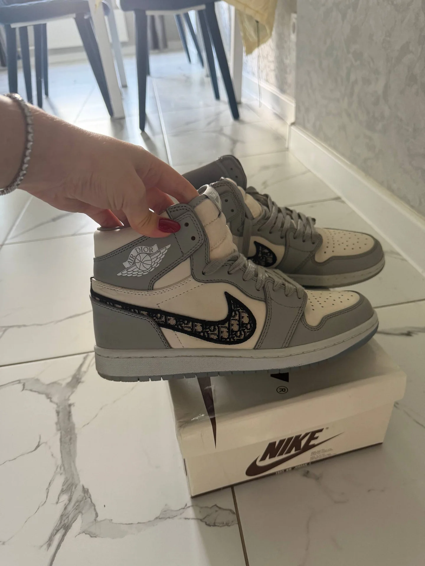 Nike Air Jordan Dior - изображение 1