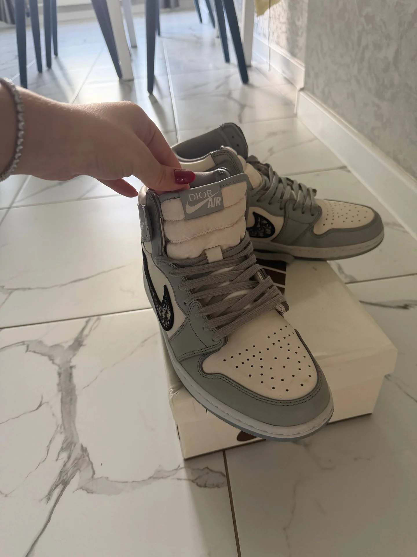 Nike Air Jordan Dior - миниатюра 3
