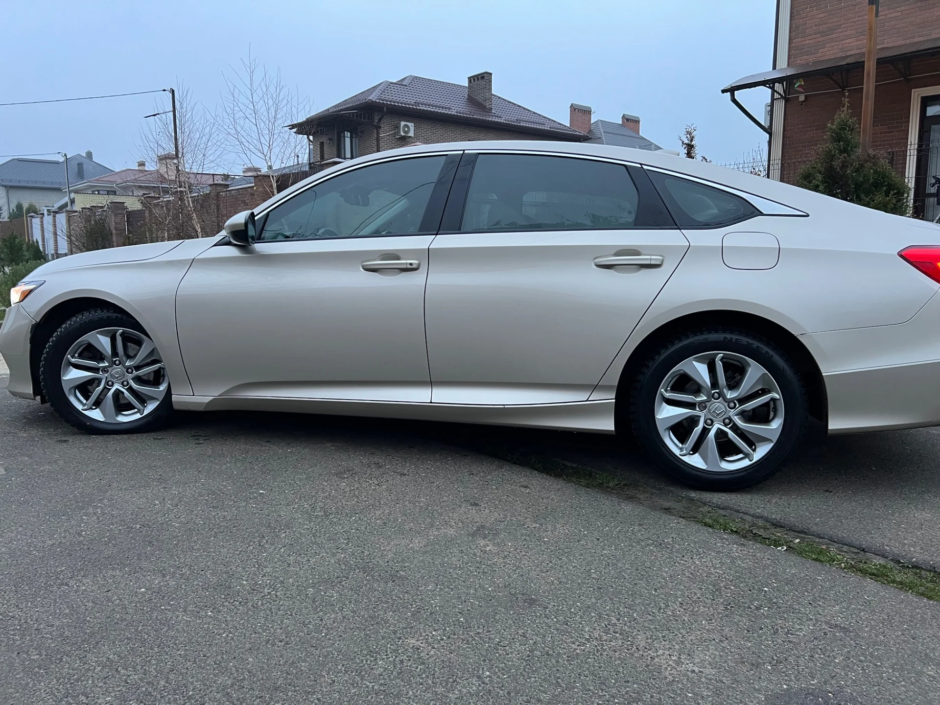 Honda Accord - миниатюра 8