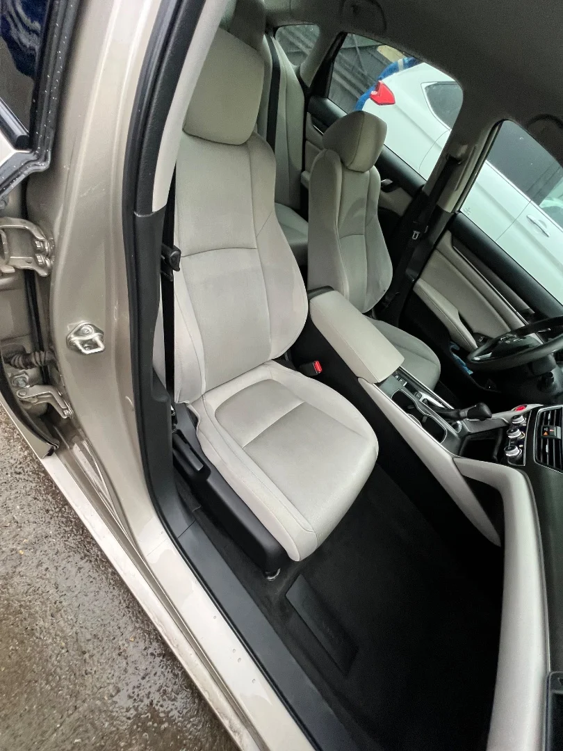 Honda Accord - миниатюра 18