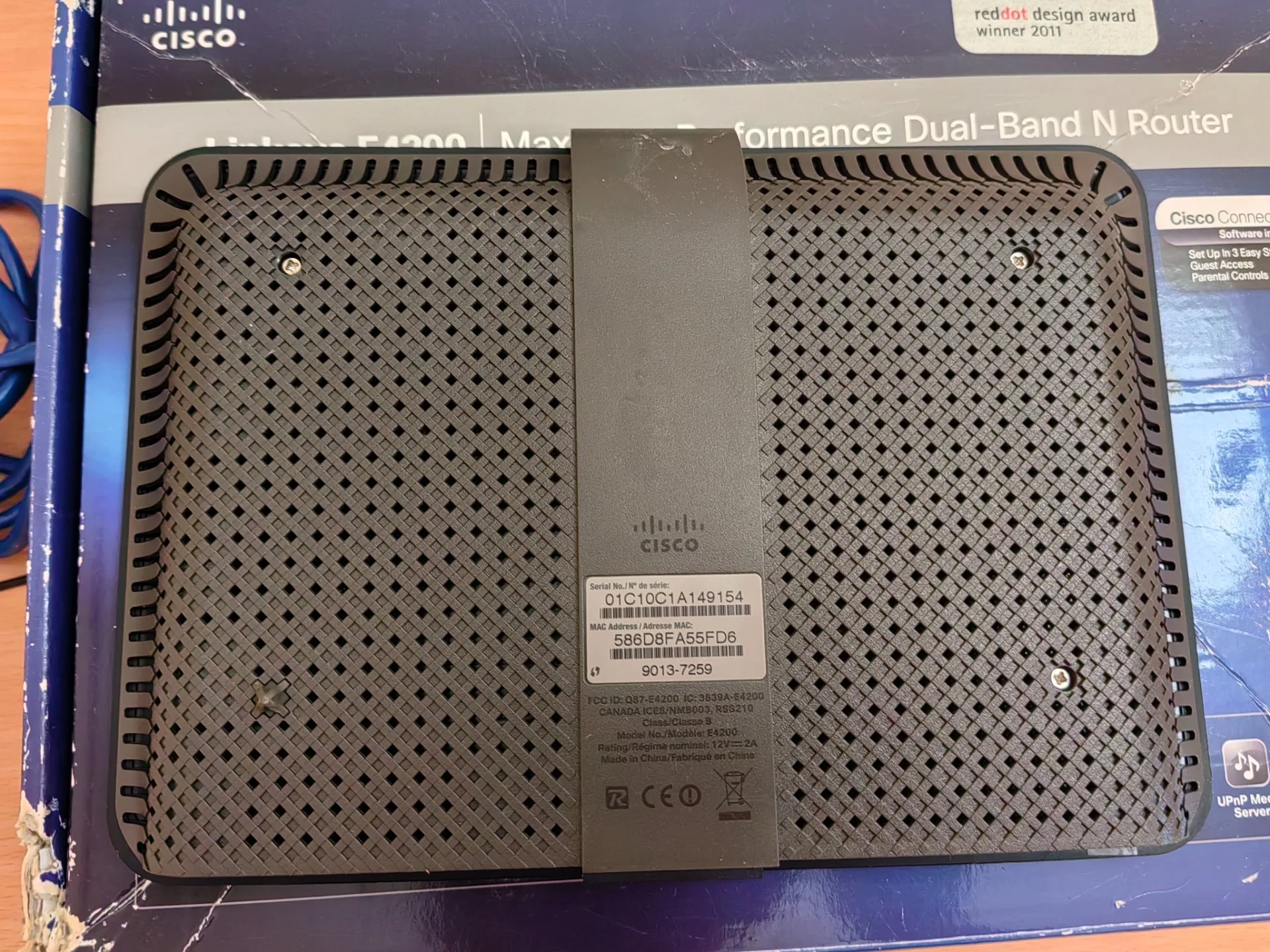 Cisco Linksys E4200 - миниатюра 2