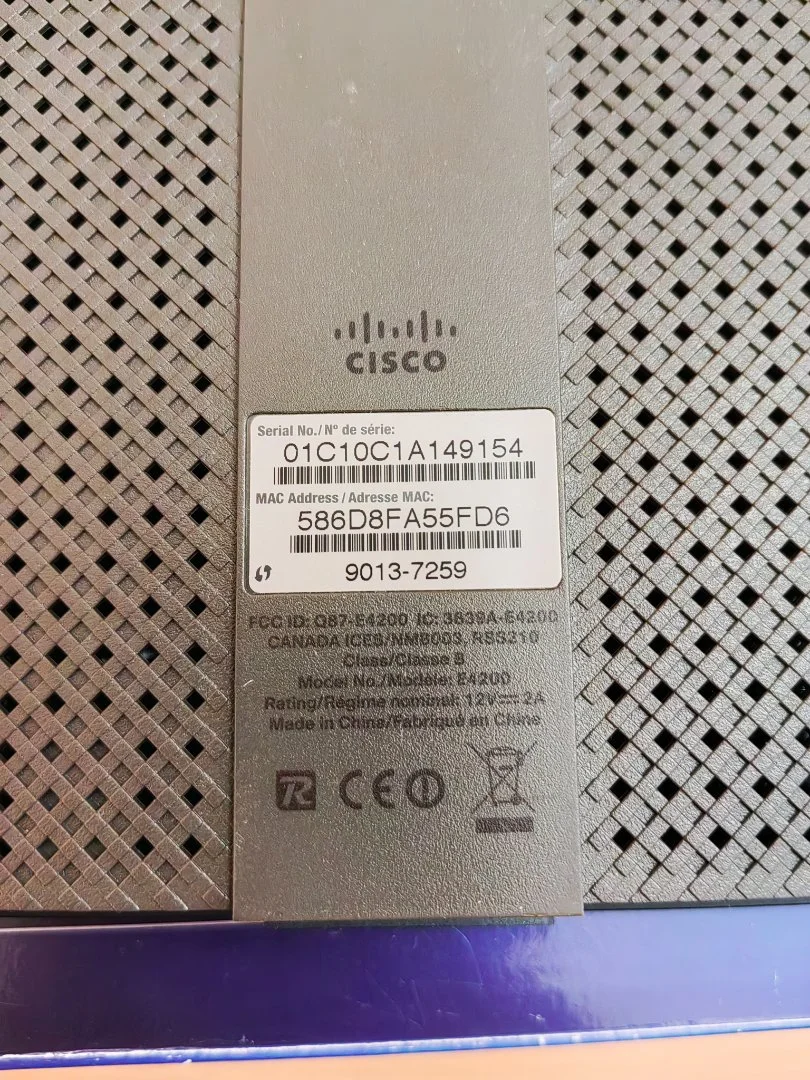 Cisco Linksys E4200 - миниатюра 3