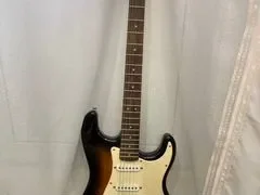 Электрогитара squier BY fender