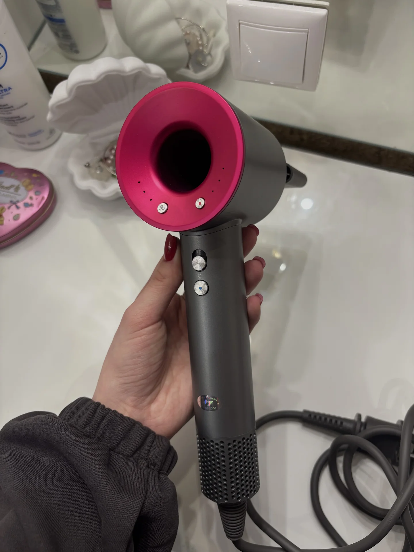 Фен Dyson - миниатюра 3