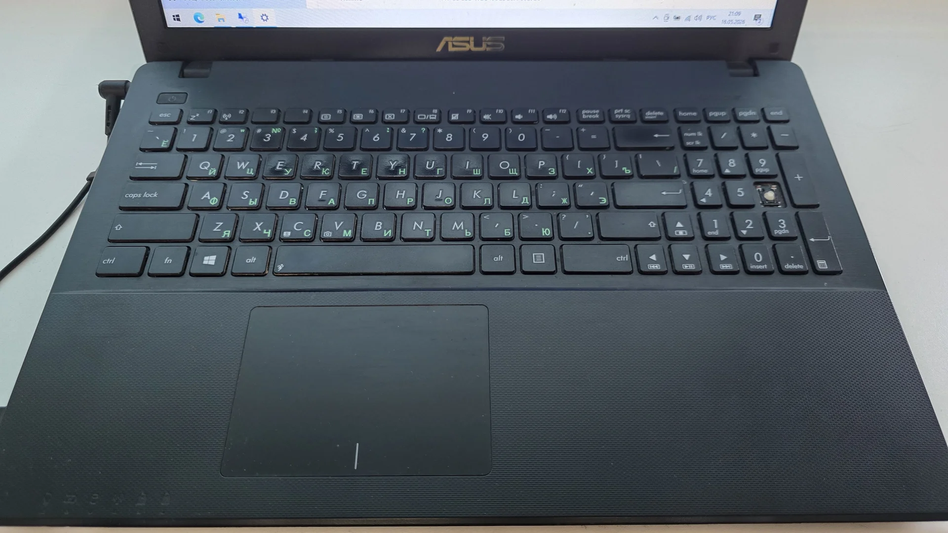 Ноутбук 15'6 asus X552C 12 гб/ 512 SSD - миниатюра 2