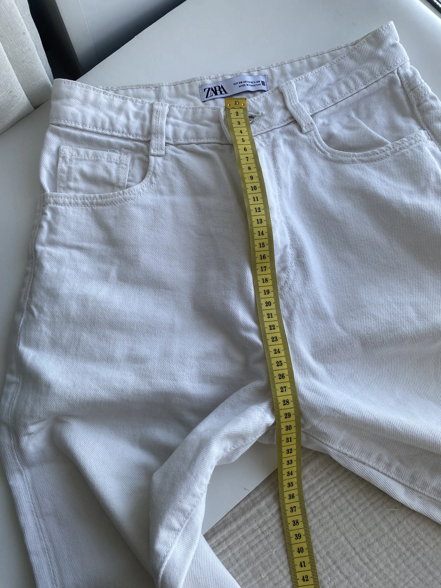 Джинсы бананы Zara белые 42 (S) - миниатюра 5