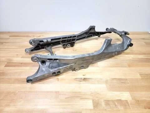 Подрамник Honda CBR 600 RR - изображение 1