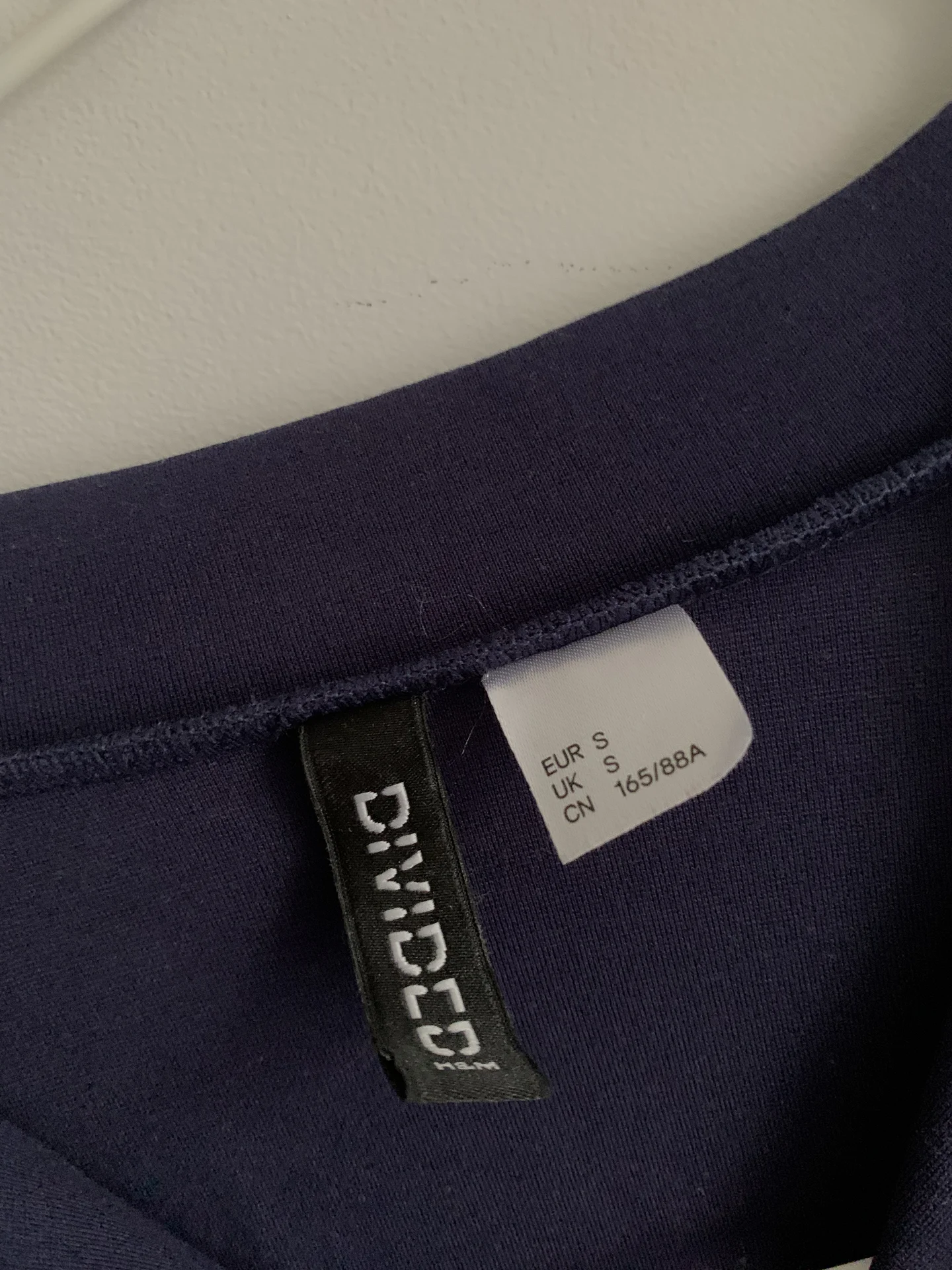Синее платьe h&m с лампасами - миниатюра 2