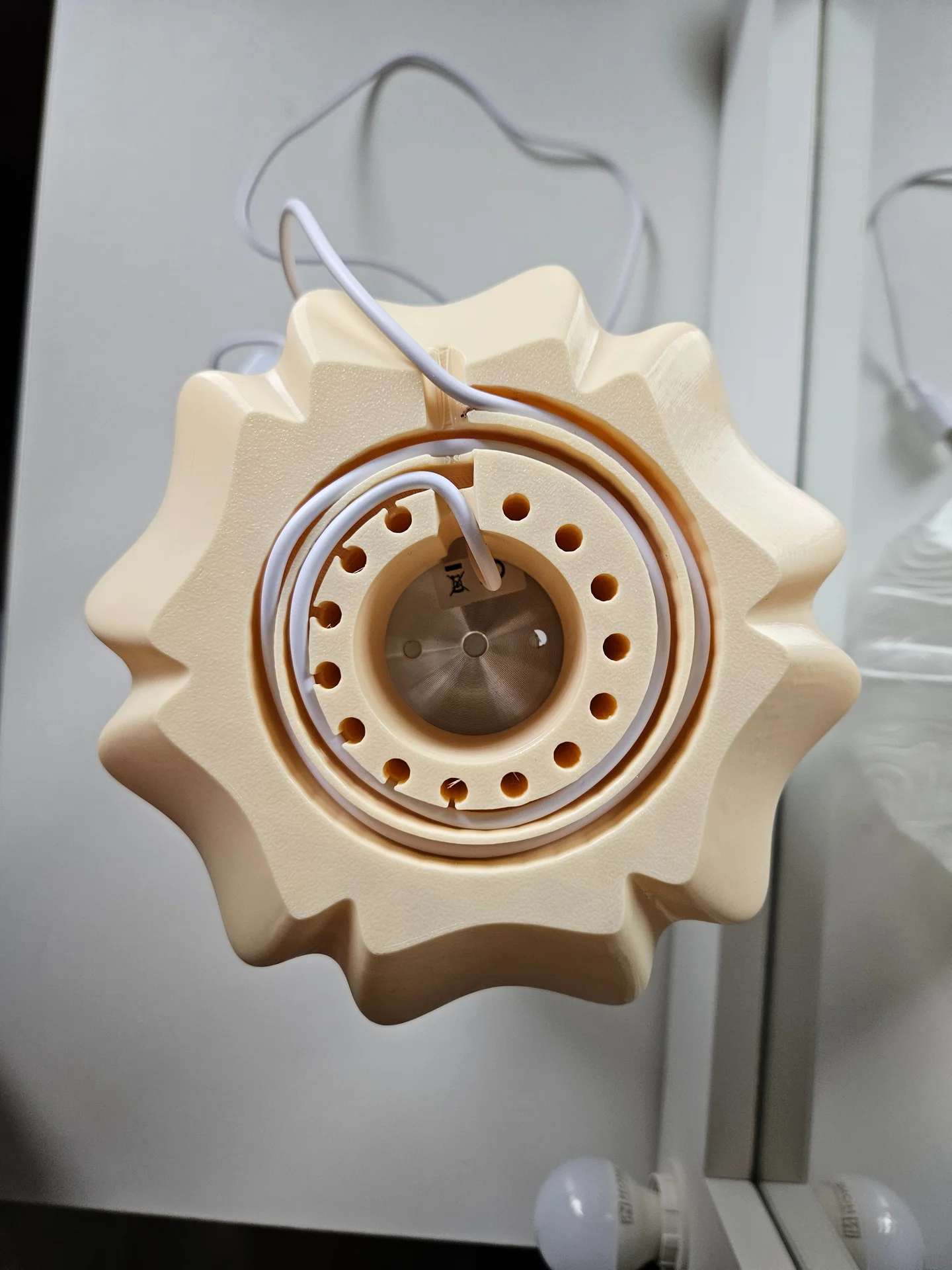 Светильник RGB с рельефным плафоном (PETG / USB / Пульт) - миниатюра 7