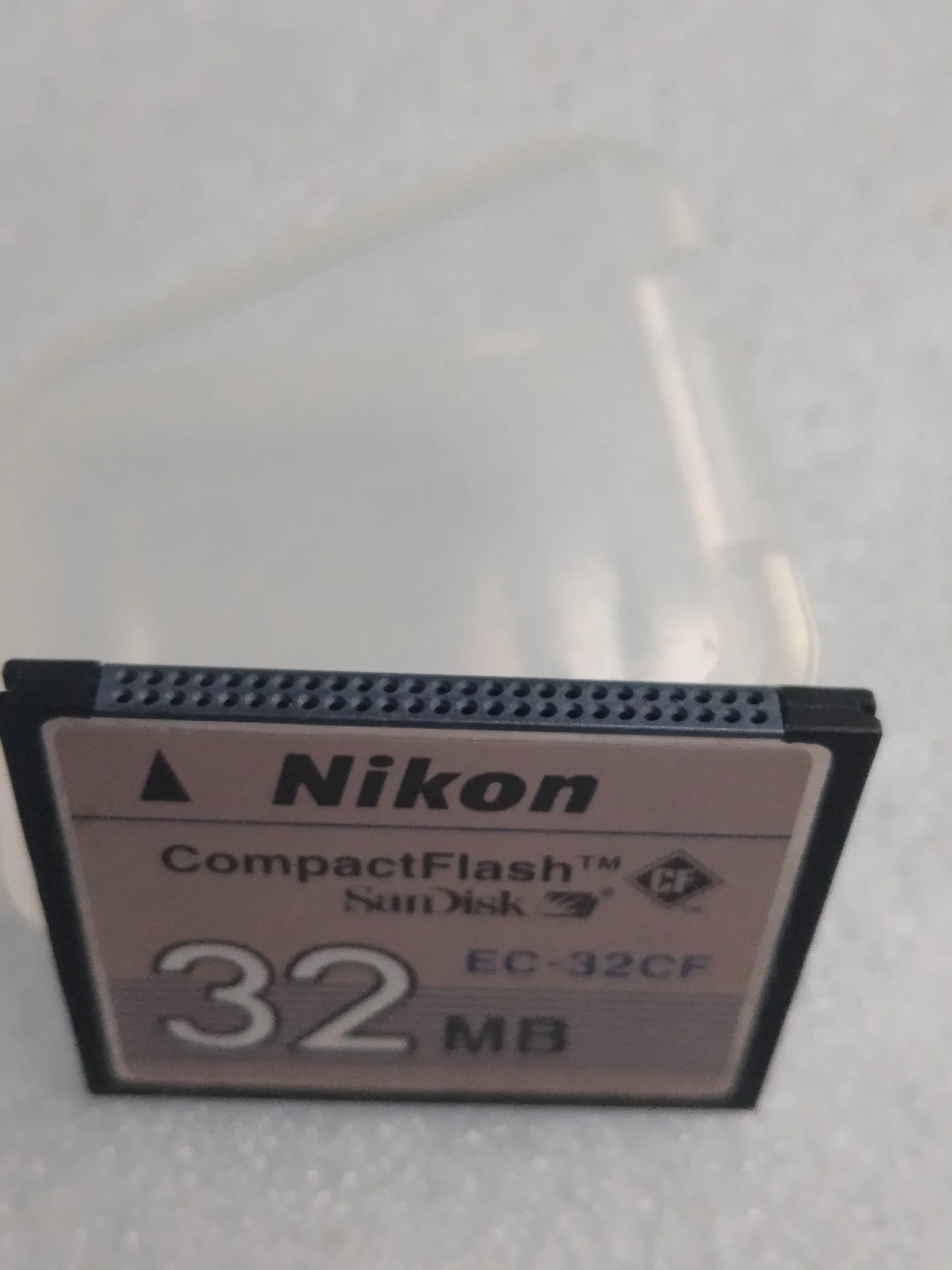 Карта памяти Nikon CF (Compact Flash),32MB,оригина - миниатюра 3