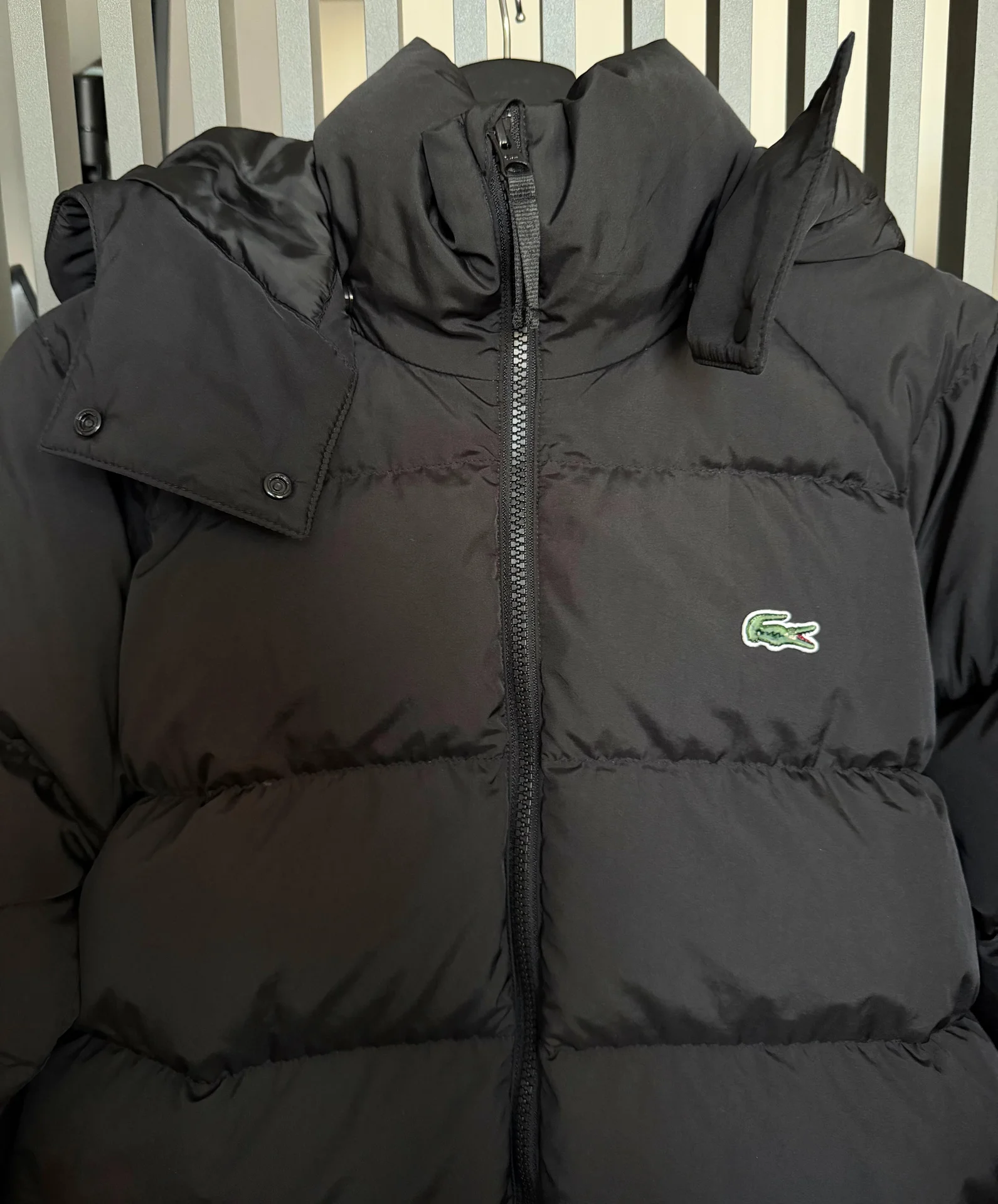 Женский пуховик Lacoste - миниатюра 3