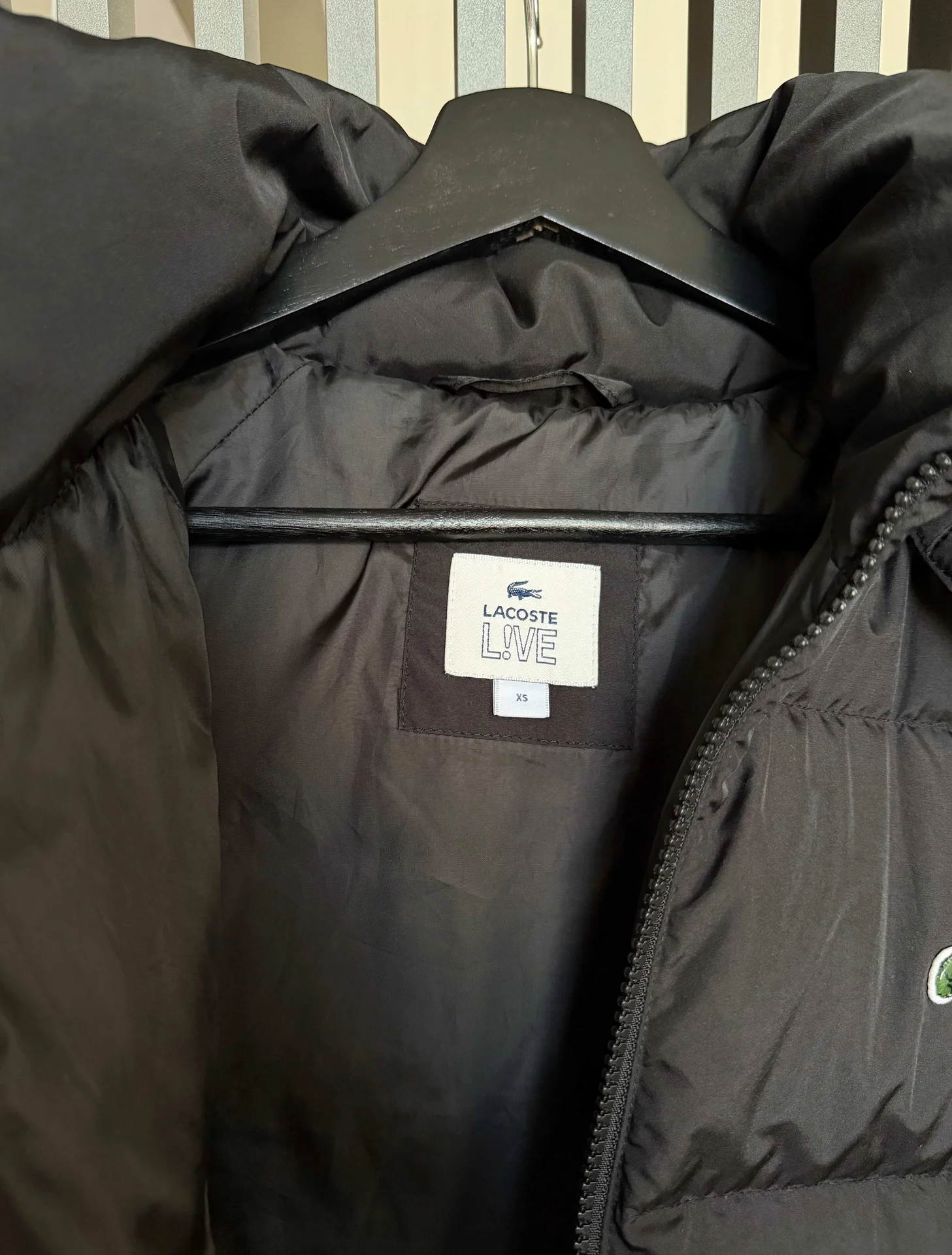 Женский пуховик Lacoste - миниатюра 4