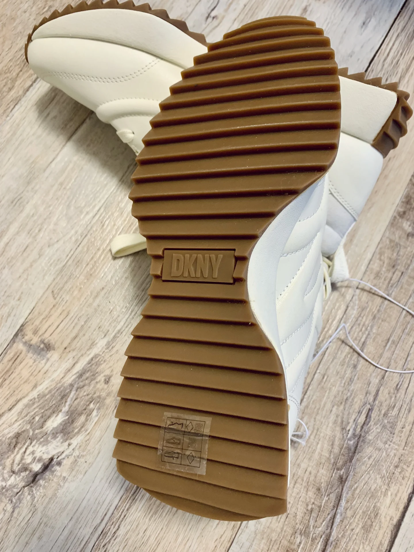 Кроссовки женские dkny 39р - миниатюра 5
