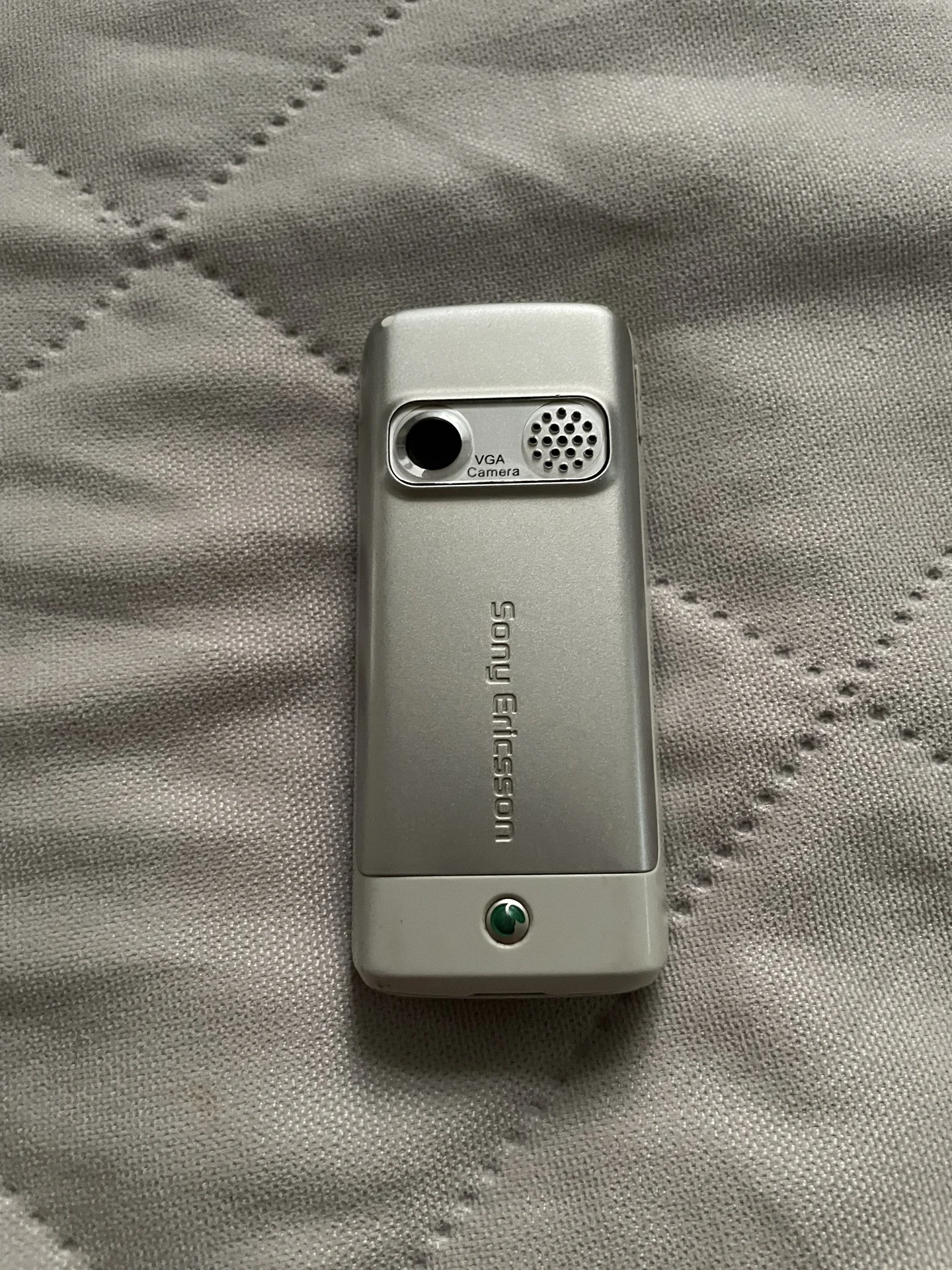 Sony Ericsson k310i - миниатюра 3