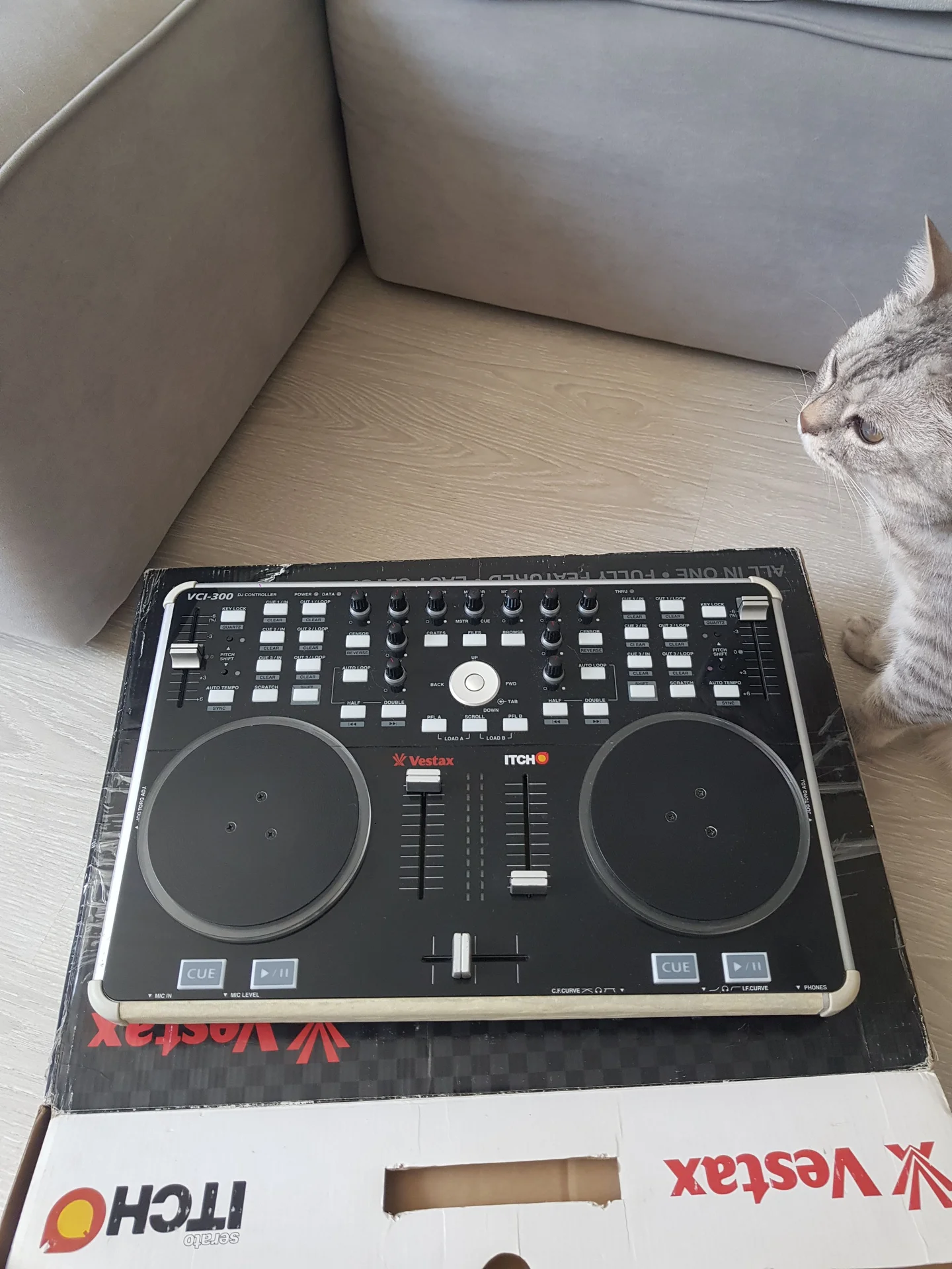 Dj контроллер vestax vci-300 mk2 - изображение 1