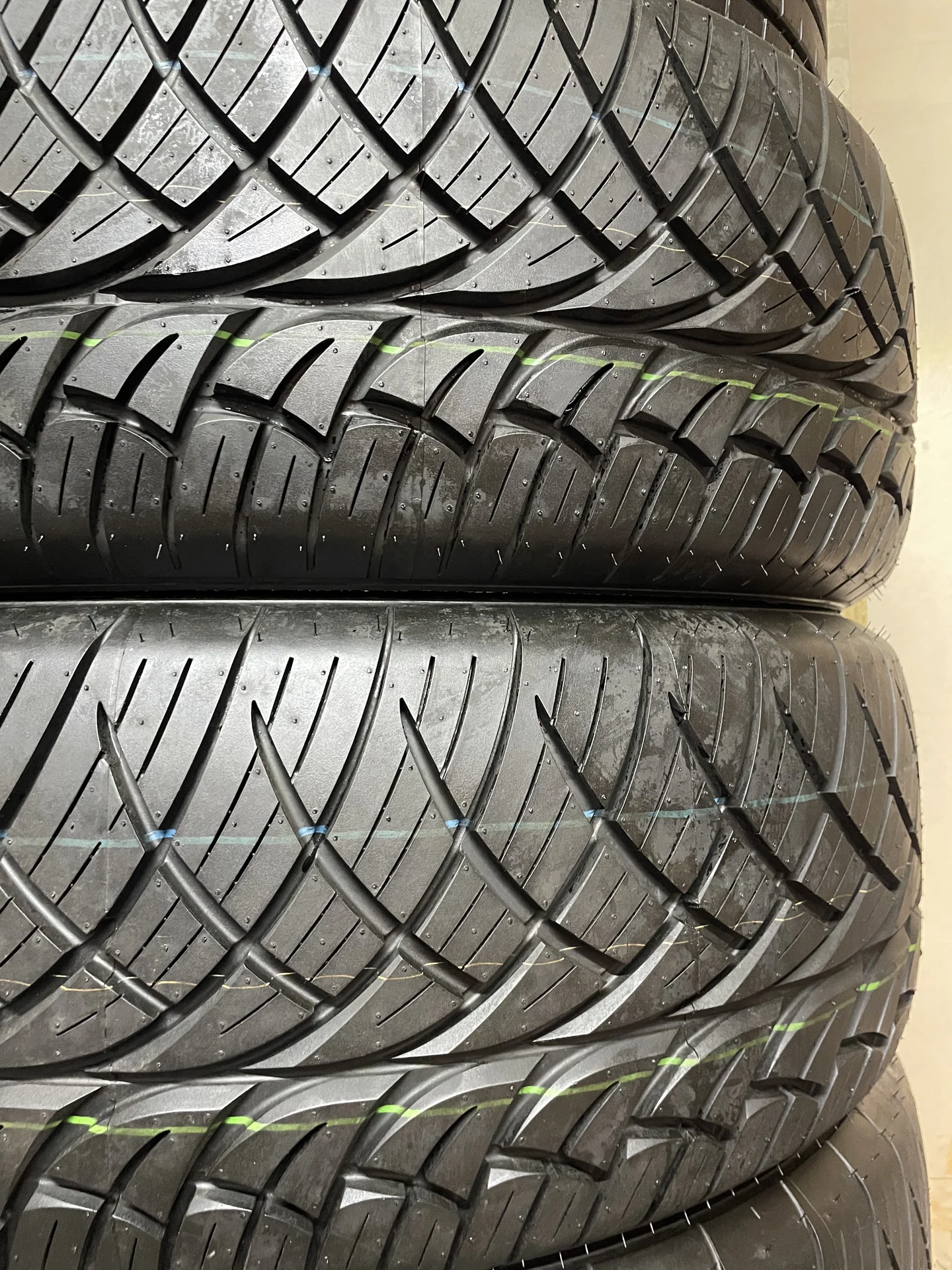 Шины новые Летние 275 55 r19 Nitto - миниатюра 2