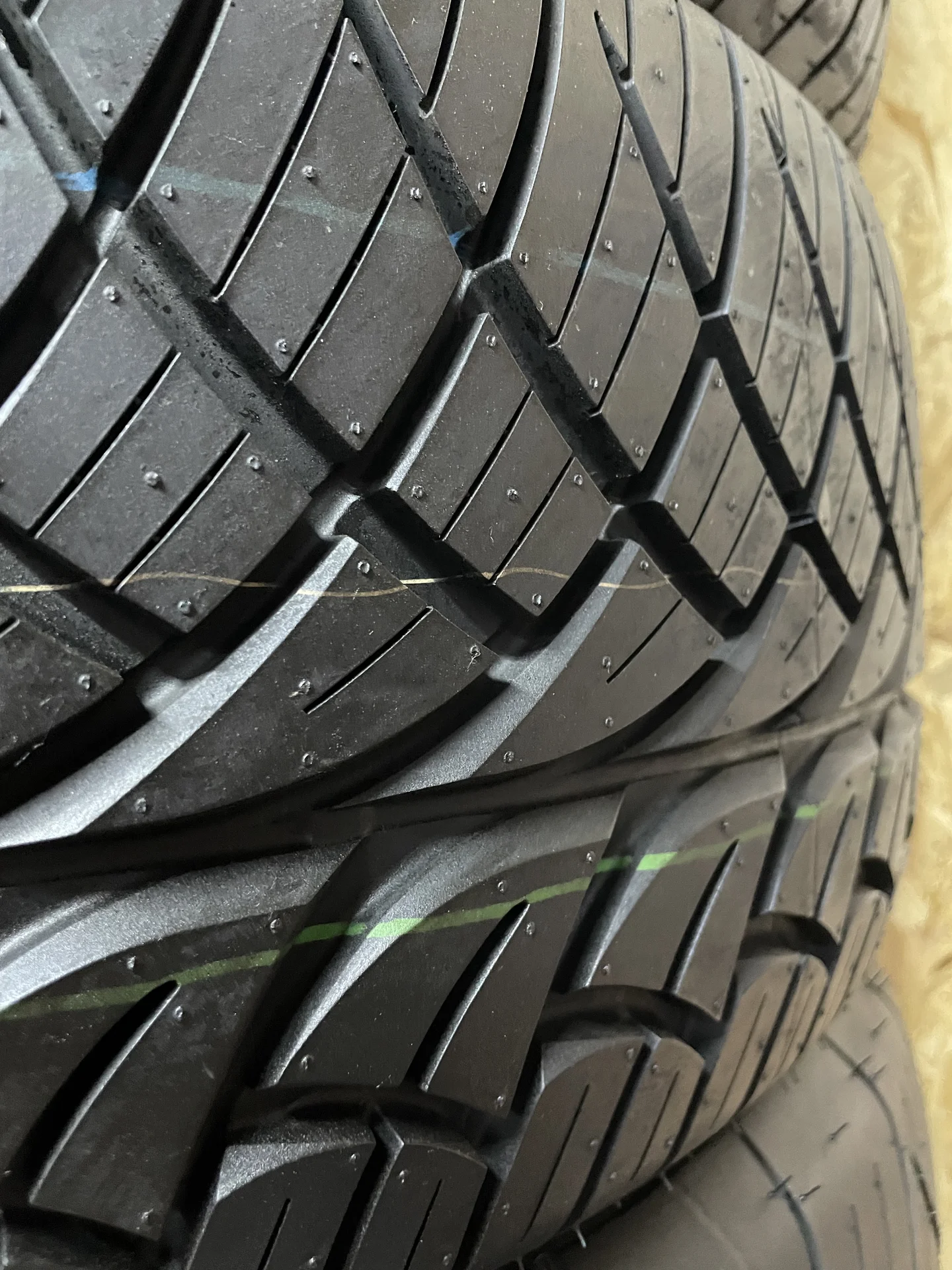 Шины новые Летние 275 55 r19 Nitto - миниатюра 4