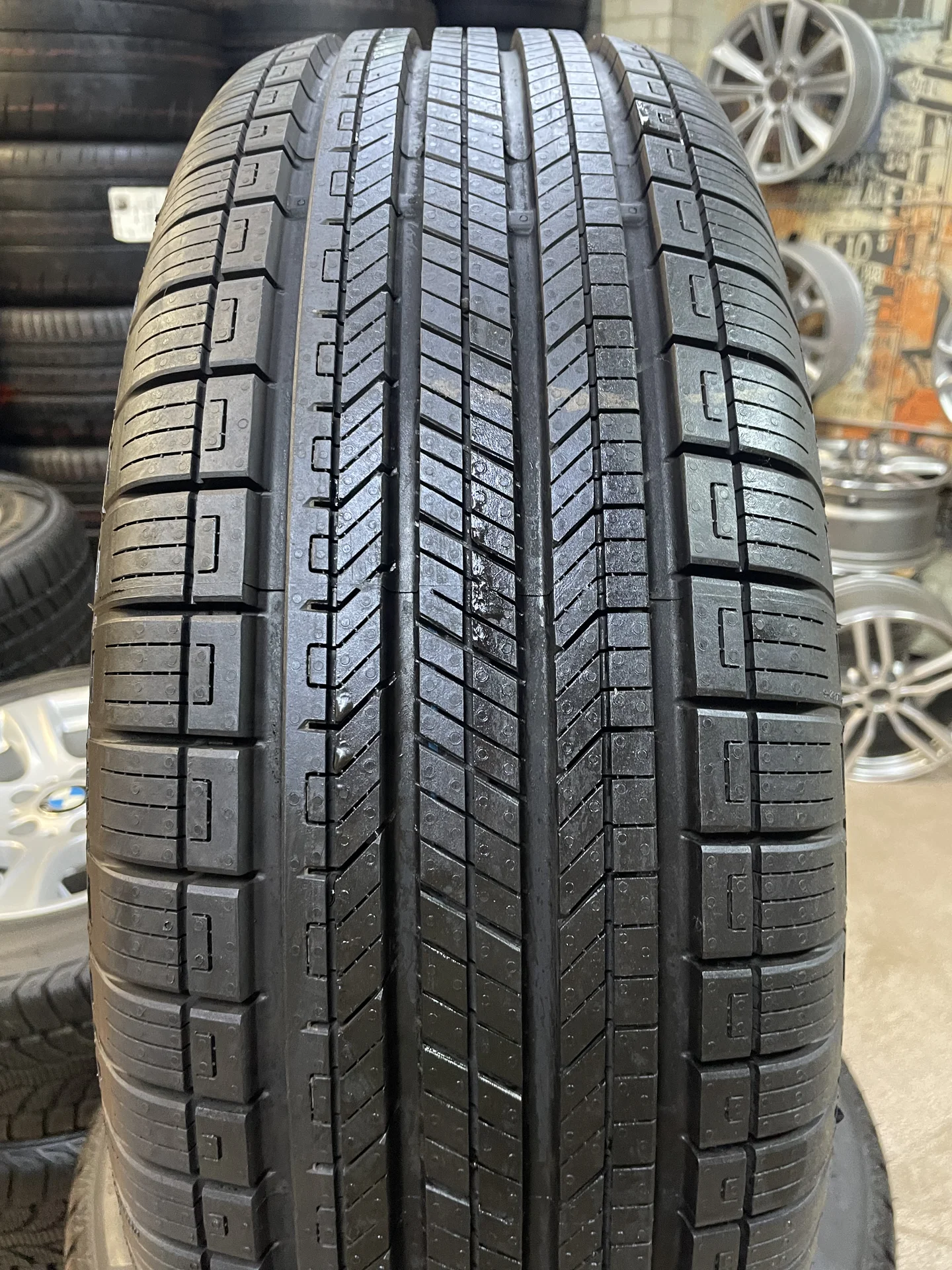 Шины новые Летние 255 70 r16 Continental - миниатюра 2