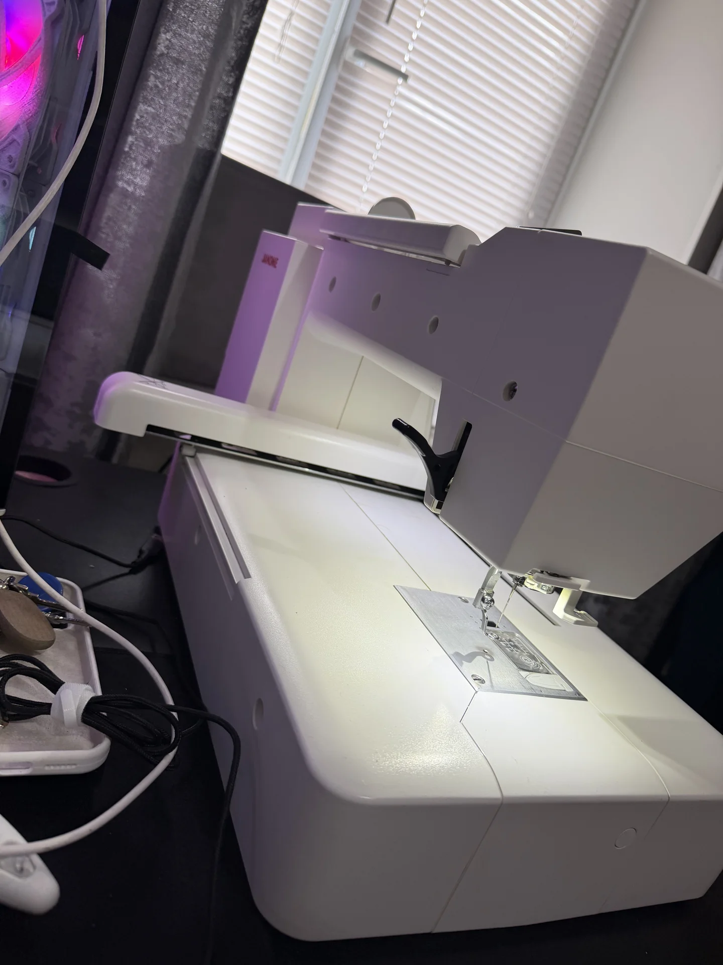 Швейная машинка Janome memory craft 500e - миниатюра 2