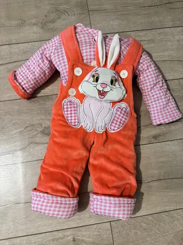 новый костюм на синтепоне
