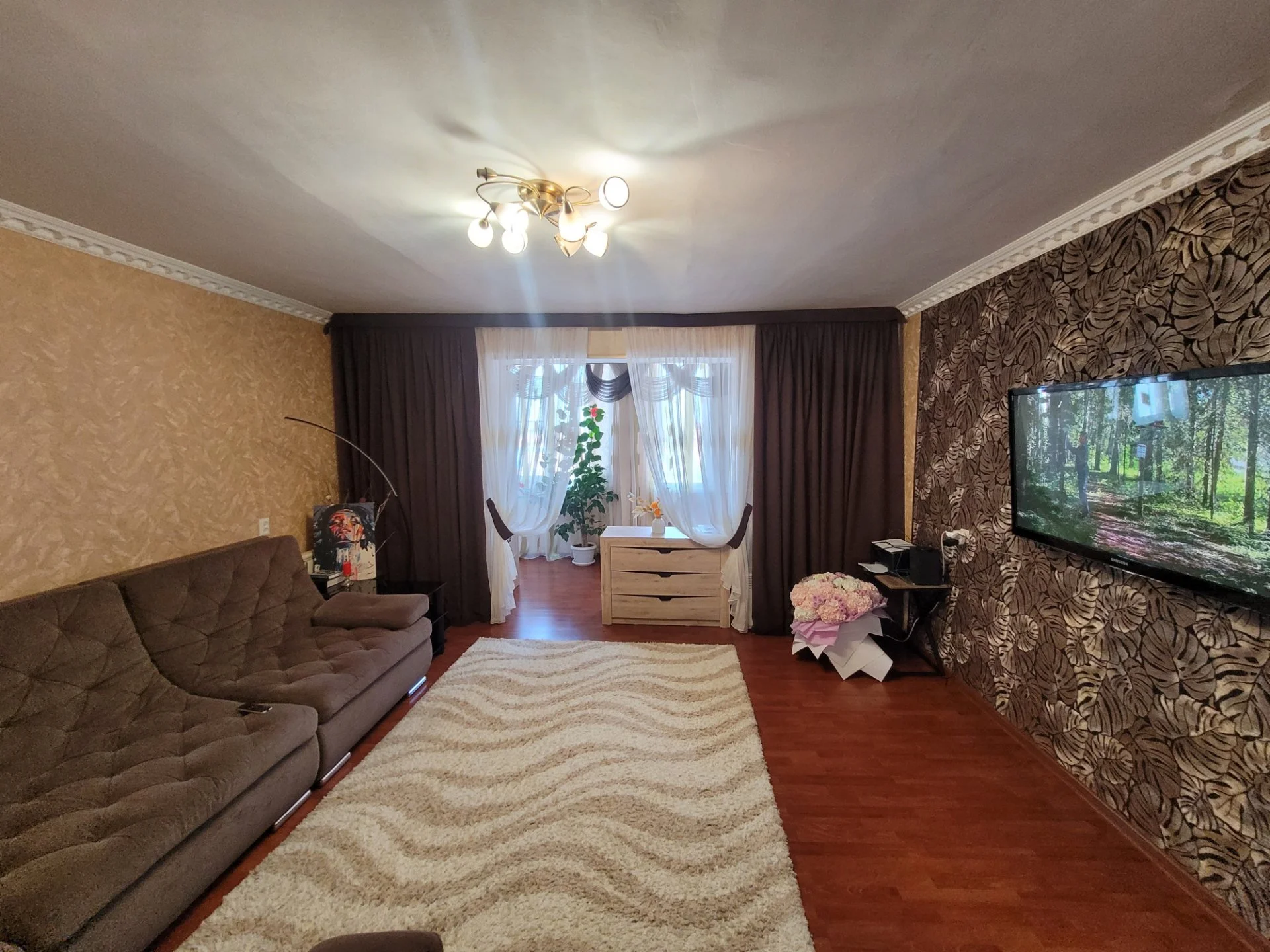 Продается уютная трехкомнатная квартира 86 м² в центре Анапы.