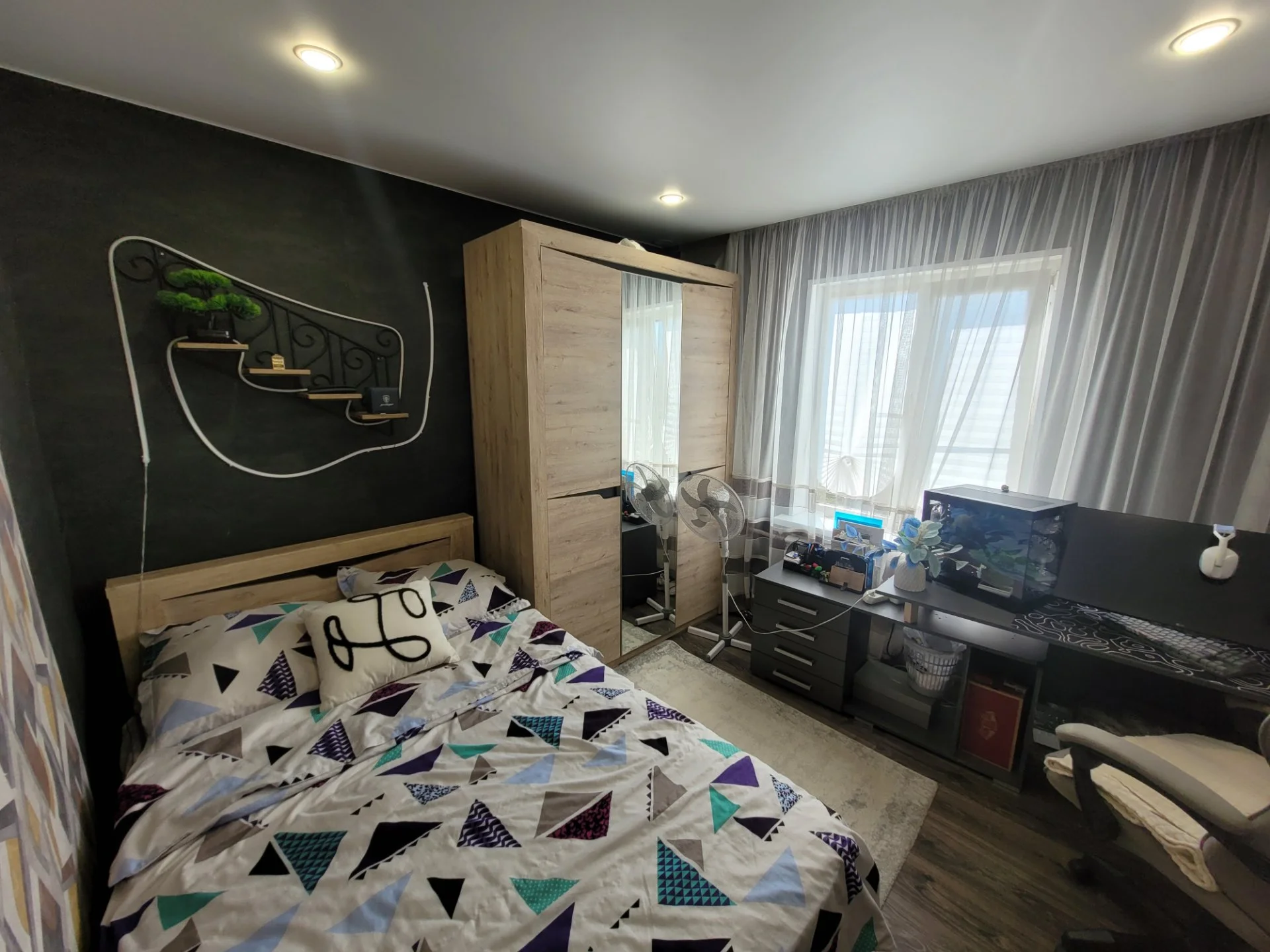 Продается уютная трехкомнатная квартира 86 м² в центре Анапы. - миниатюра 18