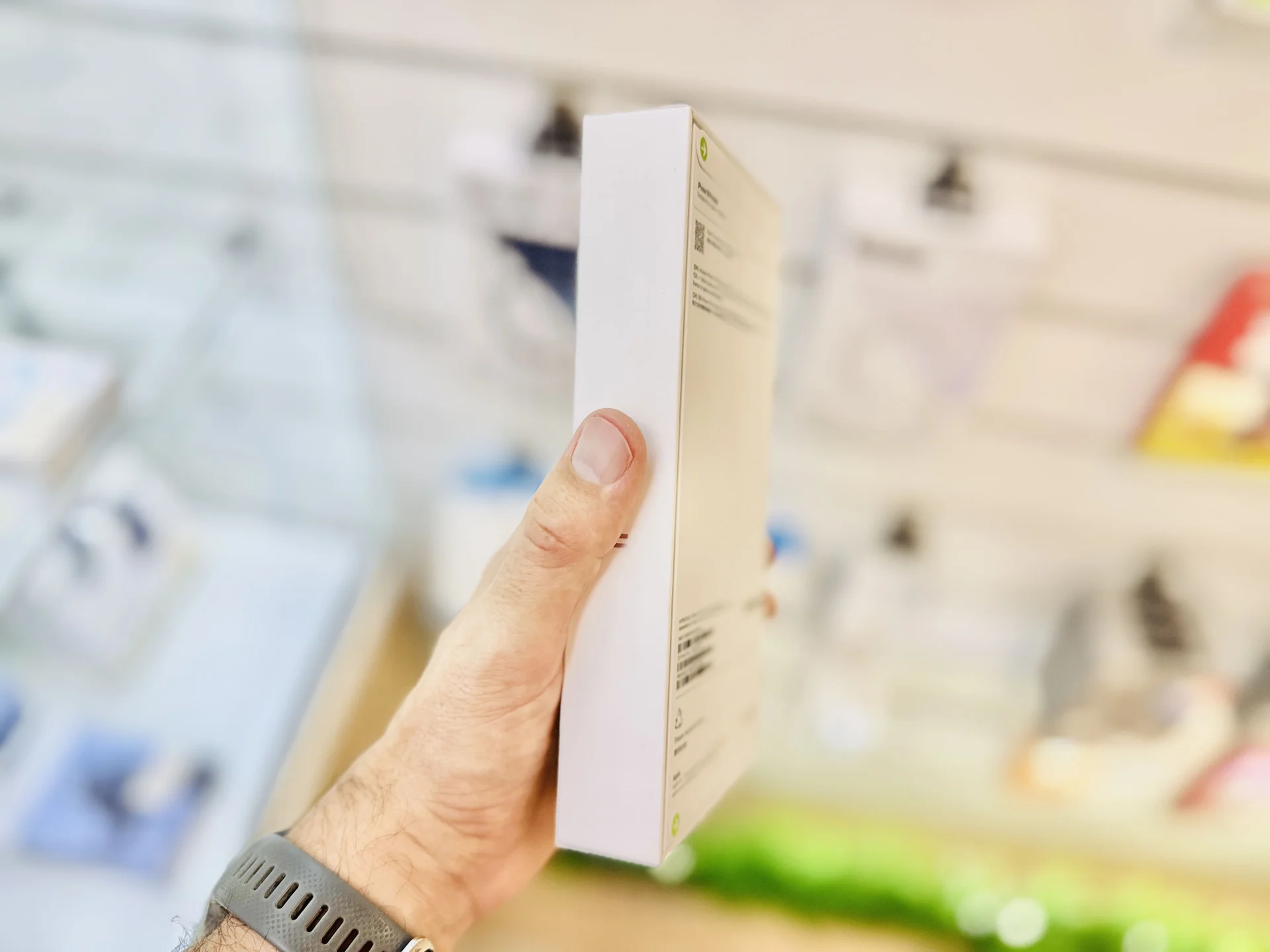 Apple iPhone 16 Pro Max 1024GB White Titanium Эксклюзивная цена, Новый, Магазин, Гарантия - миниатюра 7