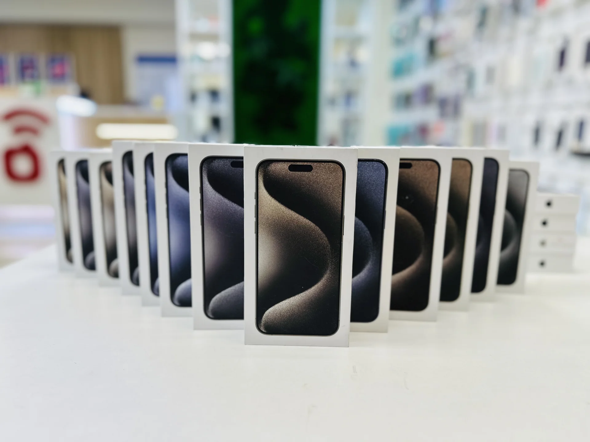 Apple iPhone 15 Pro 128GB Natural Titanium Лидер продаж, Новый, Магазин, Гарантия - изображение 1