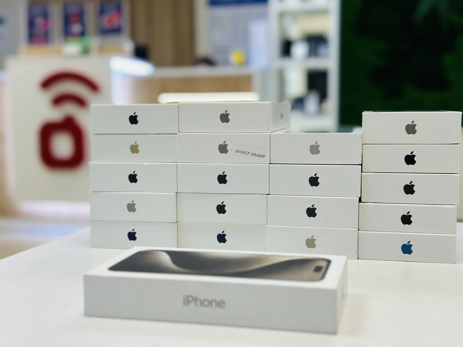 Apple iPhone 15 Pro 128GB Natural Titanium Лидер продаж, Новый, Магазин, Гарантия - миниатюра 6