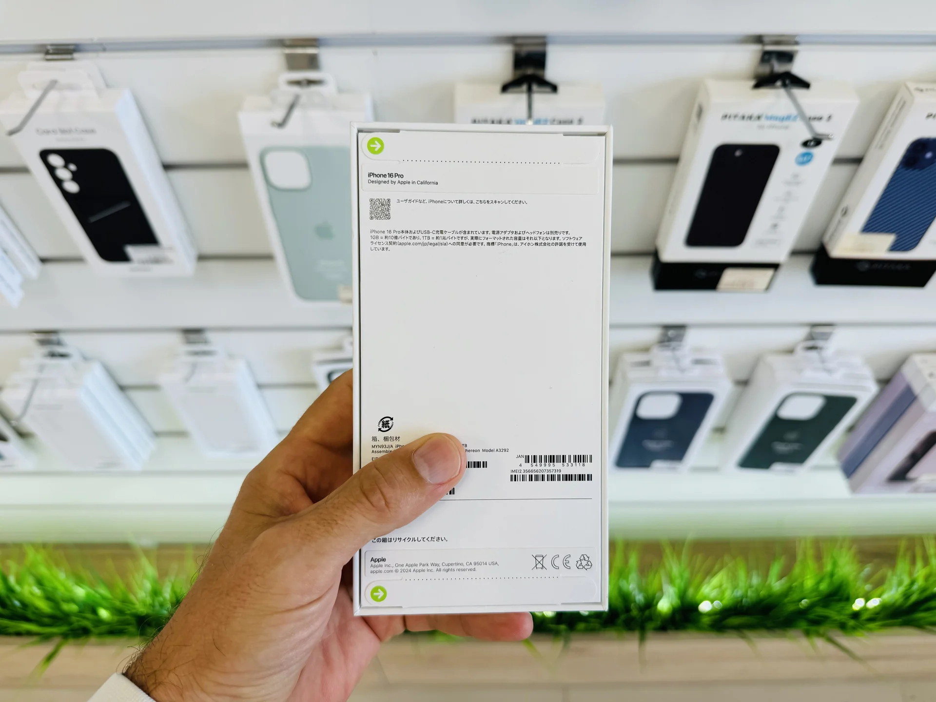 Apple iPhone 16 Pro 128GB White Titanium Лидер продаж, Новый, Магазин, Гарантия - миниатюра 7