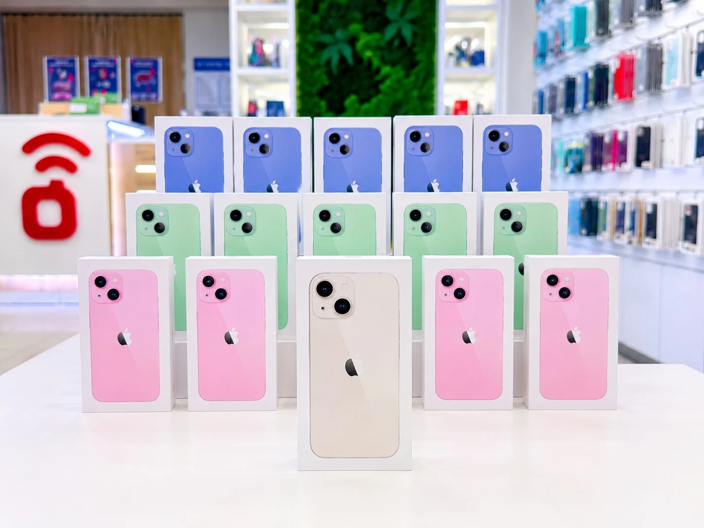 Apple iPhone 13 128GB Starlight Оригинальный, Новый, Магазин, Гарантия - изображение 1