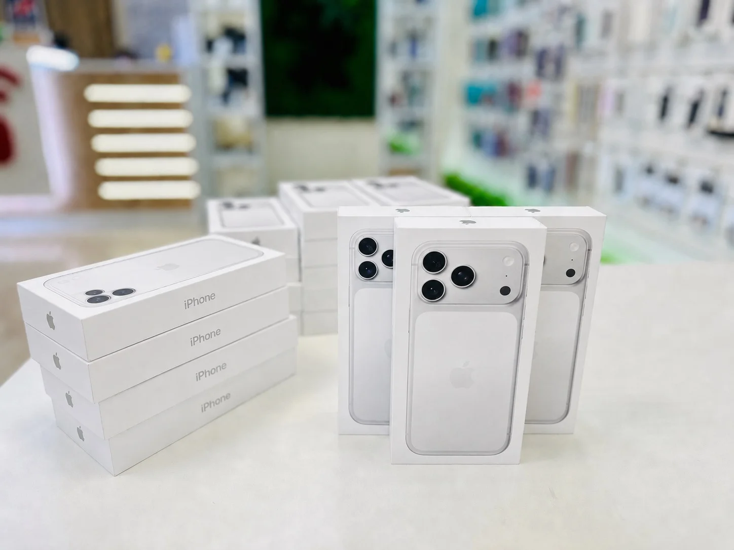 Apple iPhone 17 Pro Max 256GB Silver Nano-SIM - миниатюра 6