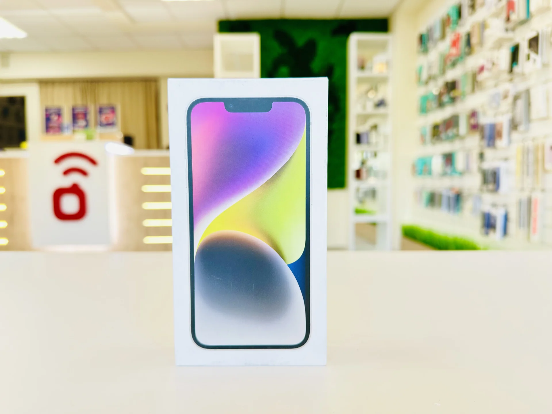 Apple iPhone 14 128GB Starlight Лидер продаж, Новый, Магазин, Гарантия - изображение 1