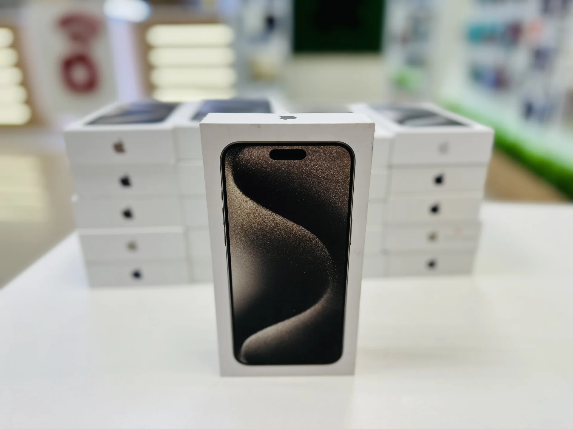 Apple iPhone 15 Pro Max 256GB Natural Titanium Эксклюзивная цена, Новый, Магазин, Гарантия - миниатюра 2