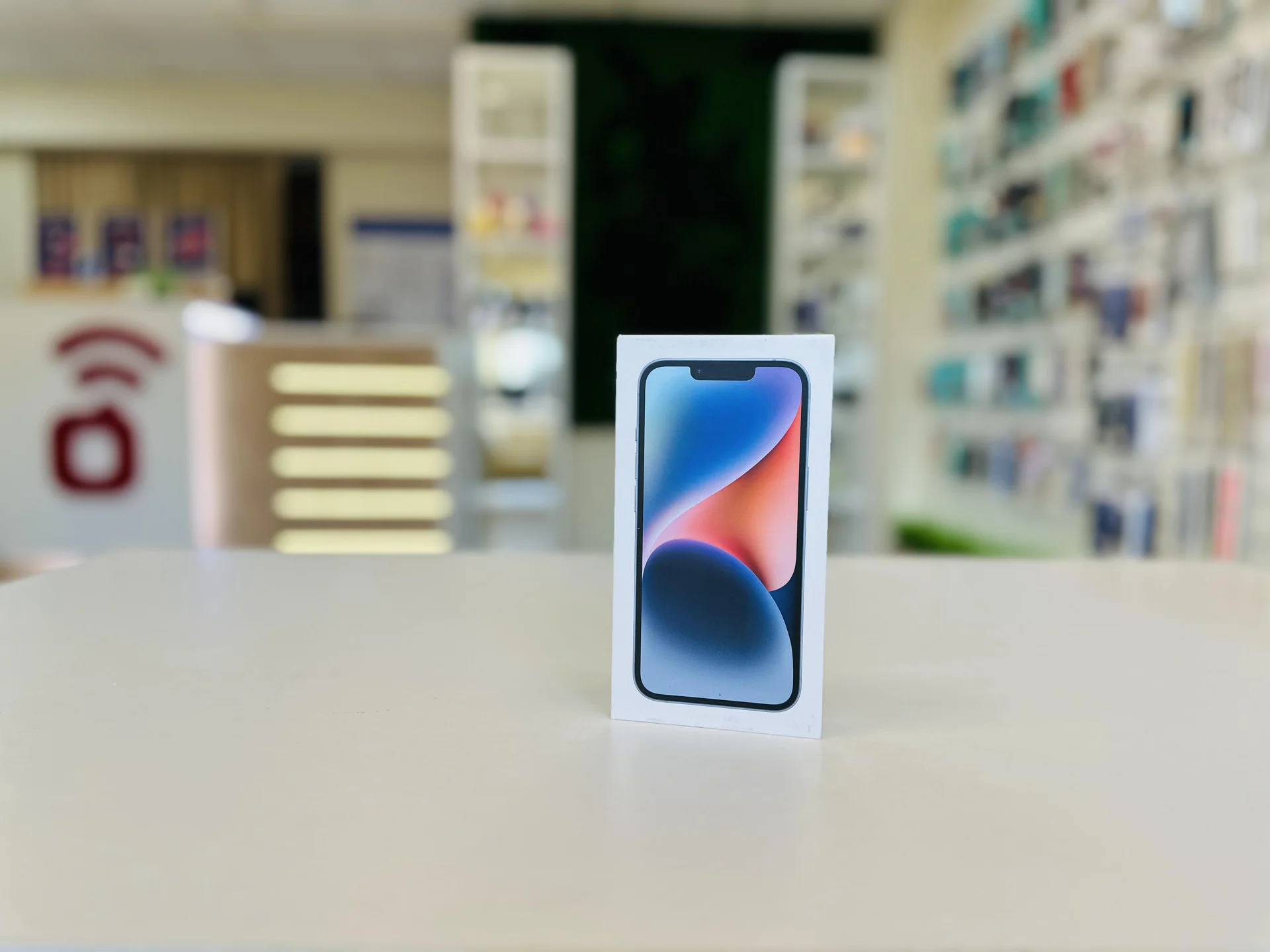 Apple iPhone 14 256GB Blue Лучшая цена, Новый, Магазин, Гарантия - миниатюра 2