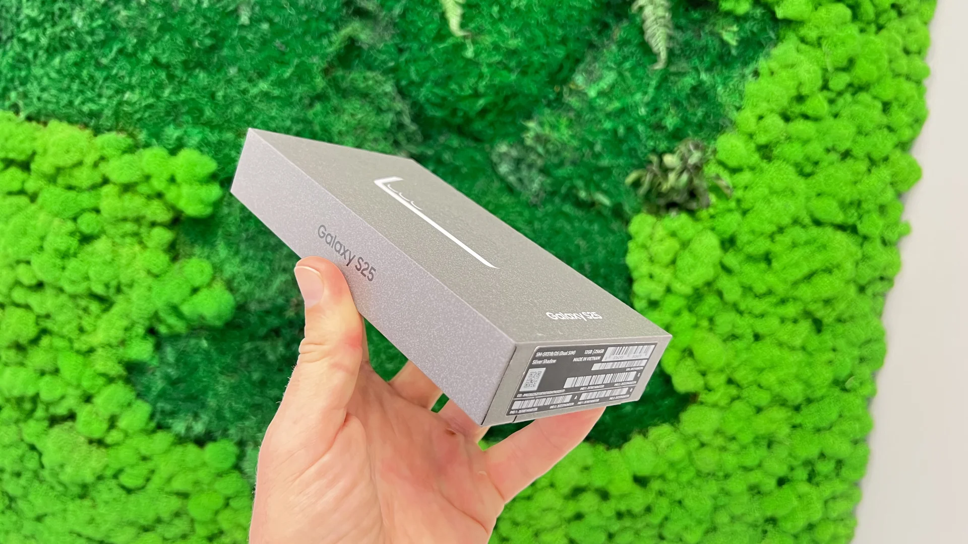Samsung Galaxy S25 12/128GB Silver Shadow - Эксклюзивная цена, Новый, Магазин, Гарантия - миниатюра 8