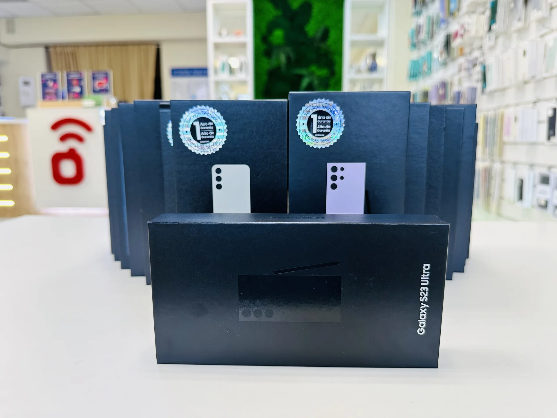 Samsung Galaxy S23 Ultra 12/256GB Phantom Black - Лучшая цена, Новый, Магазин, Гарантия - миниатюра 4