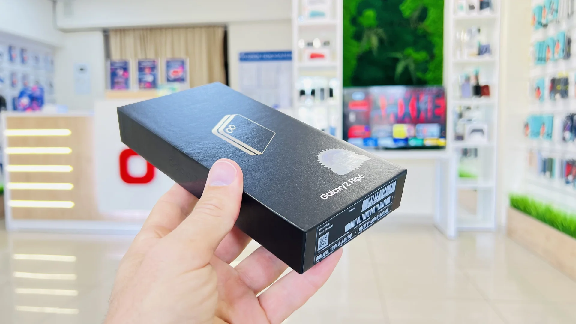 Samsung Galaxy Z Flip 6 12/256GB White - Лучшая цена, Новый, Магазин, Гарантия - миниатюра 5