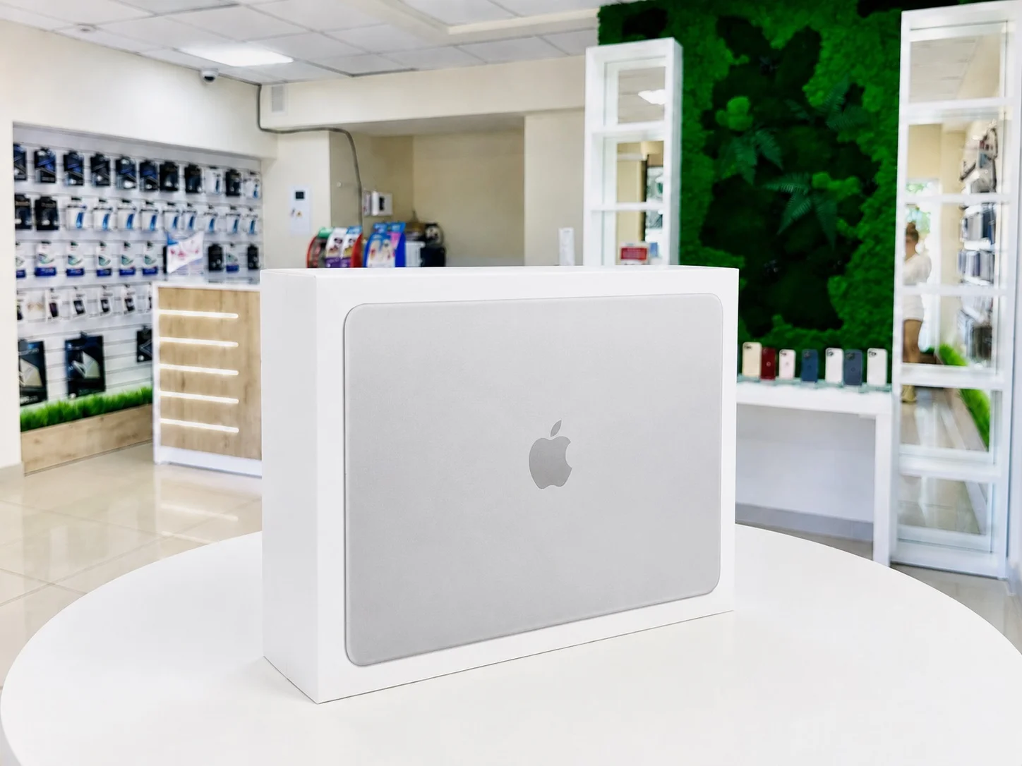 Apple MacBook Neo 13 8GB/256GB Silver - миниатюра 2