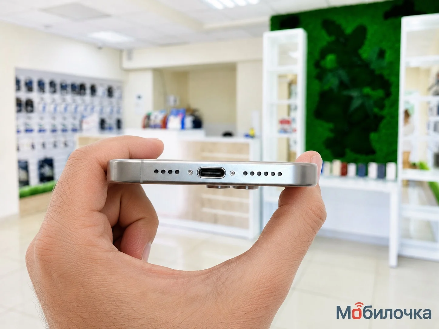 Apple iPhone 15 Pro Max 256GB White Titanium Идеальное Б/У - миниатюра 9