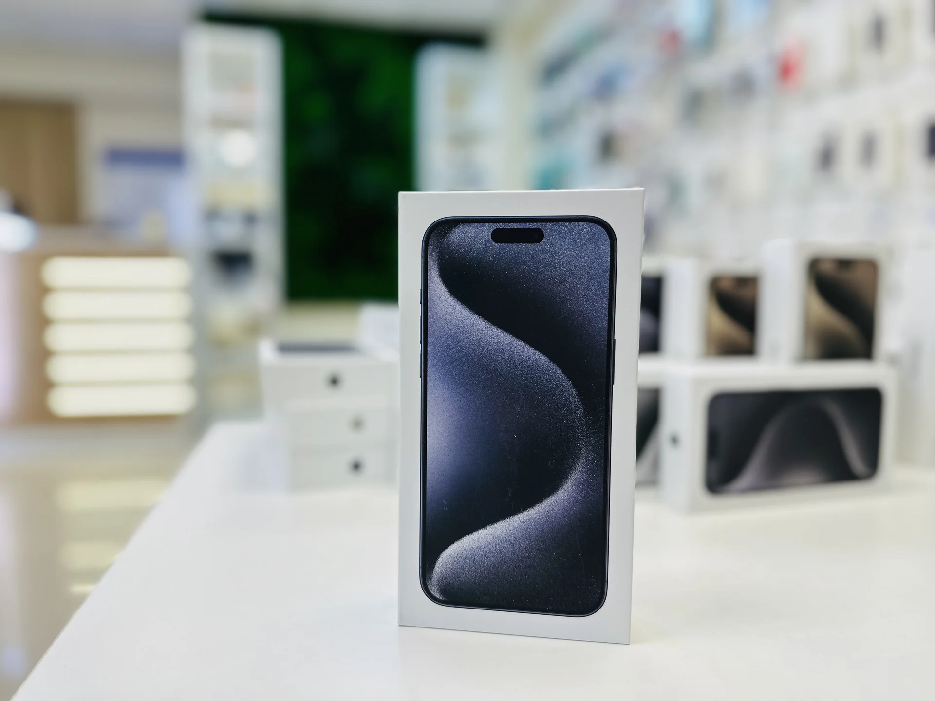 Apple iPhone 15 Pro 128GB Blue Titanium Эксклюзивная цена, Новый, Магазин, Гарантия - миниатюра 6