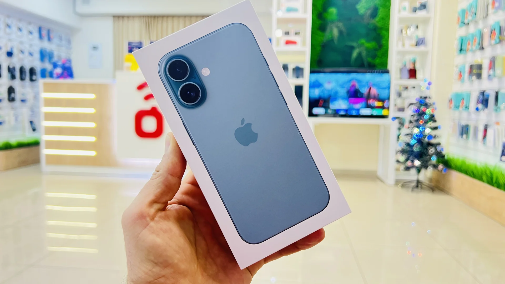 Apple iPhone 16 Plus 128GB Teal Эксклюзивная цена, Новый, Магазин, Гарантия - миниатюра 2