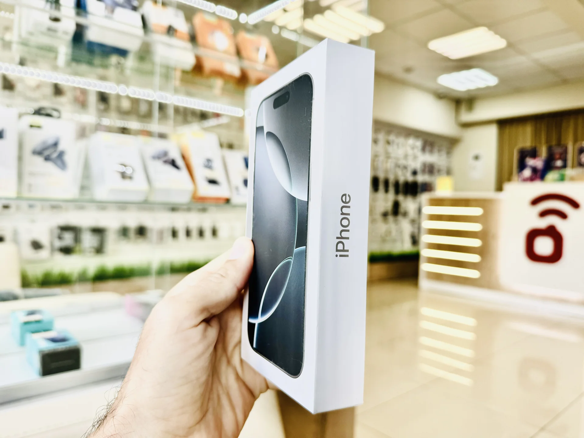 Apple iPhone 16 Pro 512GB White Titanium Супер предложение, Новый, Магазин, Гарантия - миниатюра 6