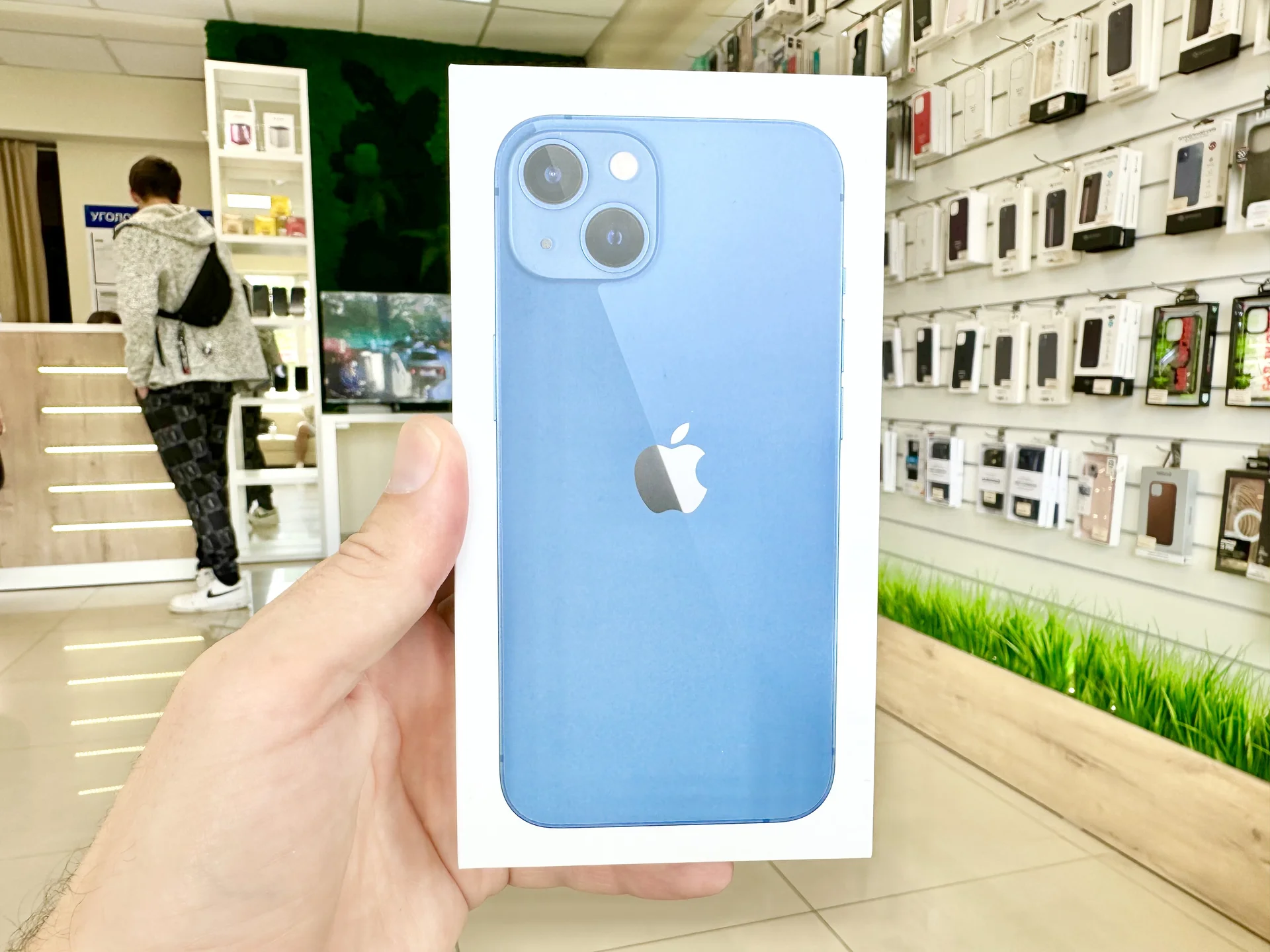 Apple iPhone 13 256GB Blue Лучшая цена, Новый, Магазин, Гарантия - миниатюра 2