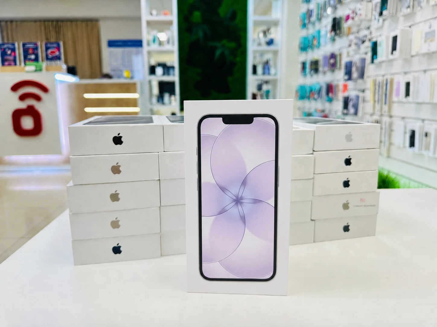 Apple iPhone 17e 512GB White eSIM (USA) - изображение 1