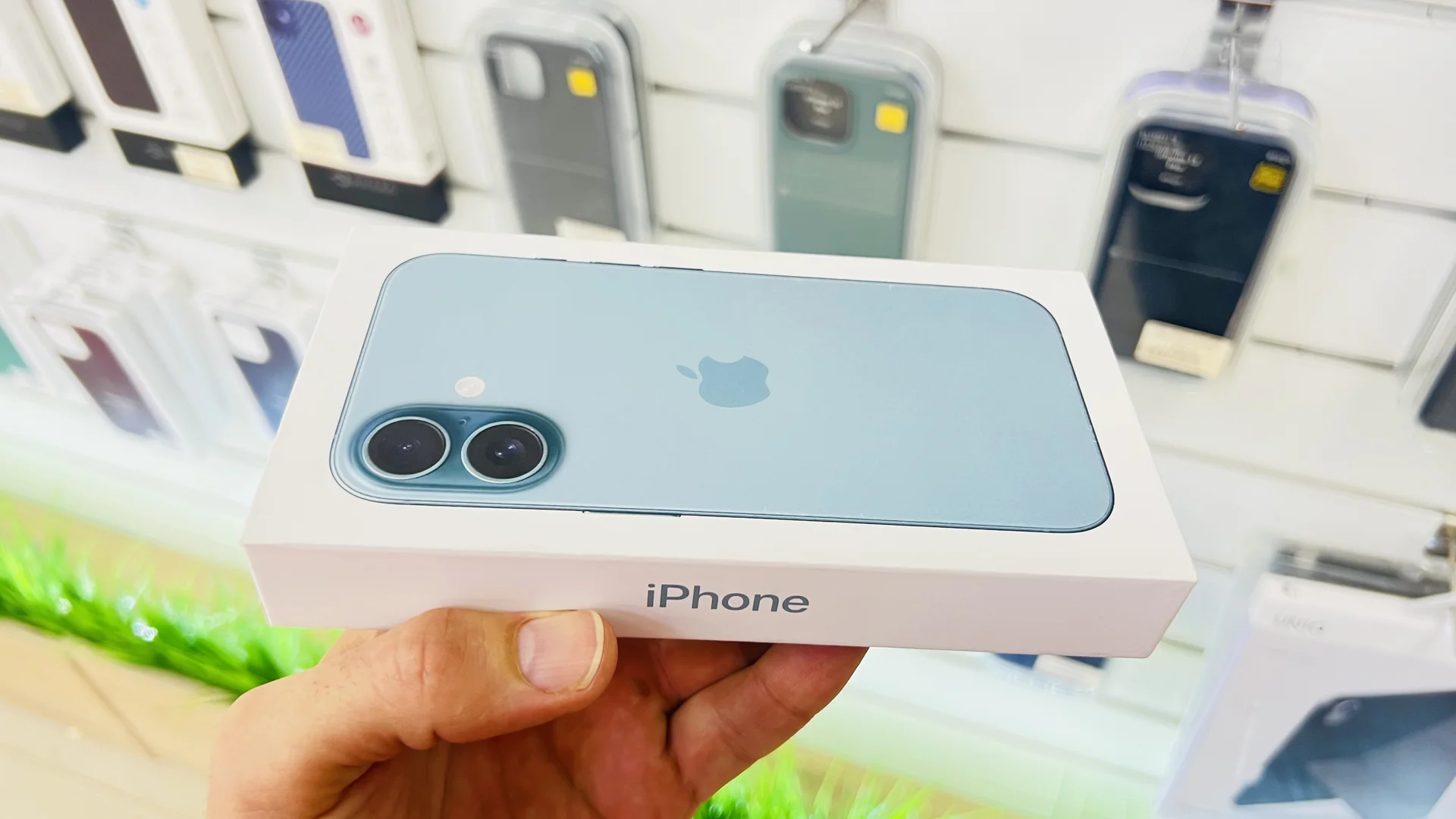 Apple iPhone 16 Plus 256GB Teal Эксклюзивная цена, Новый, Магазин, Гарантия - миниатюра 2