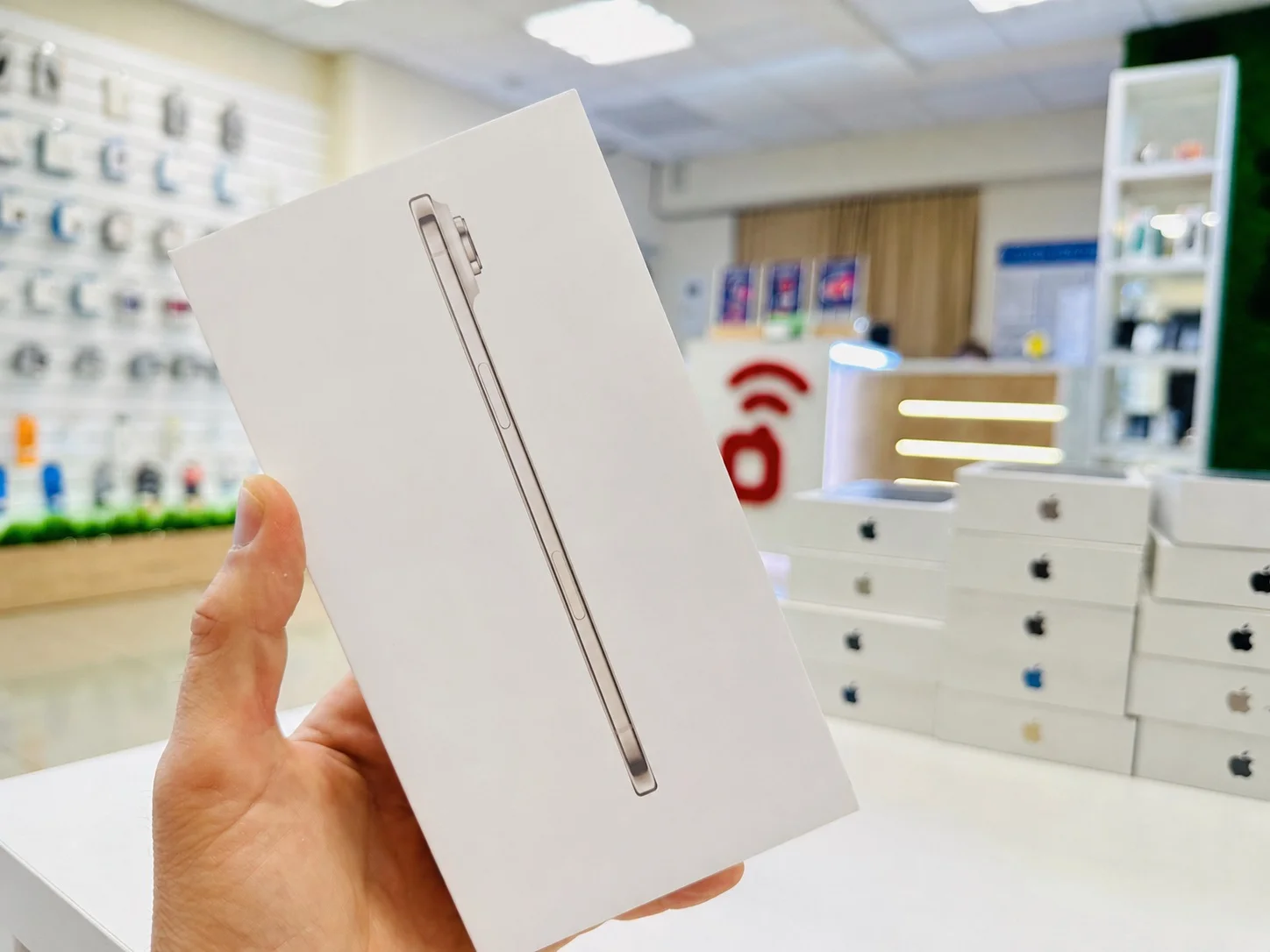 Apple iPhone Air 256GB Light Gold, Эксклюзивная цена, Новый, Магазин, Гарантия - изображение 1