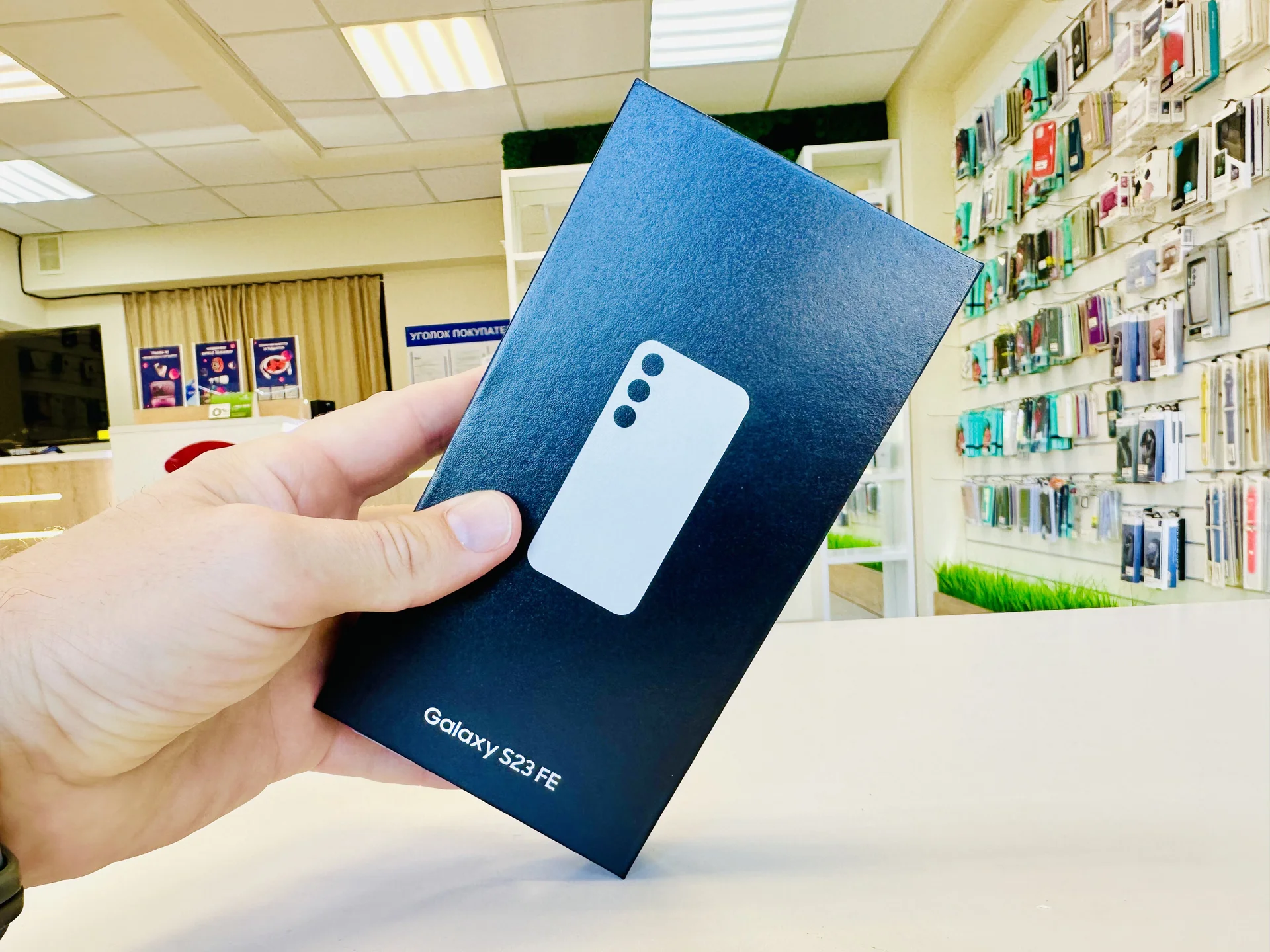 Samsung Galaxy S23 FE 8/128GB Cream Dual SIM Топ выбор, Новый, Магазин, Гарантия - миниатюра 5